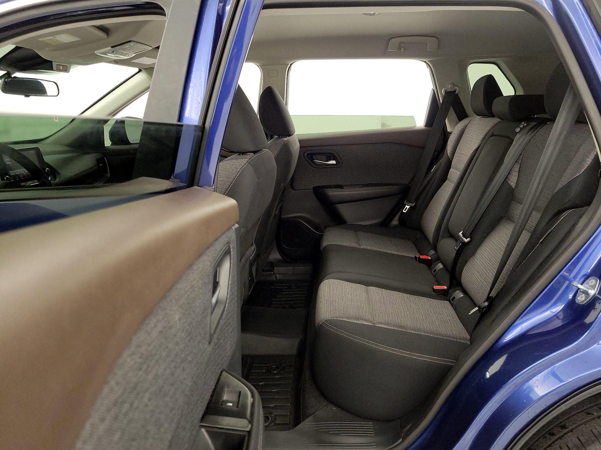 Thumbnail: 2022 Nissan Rogue - 19