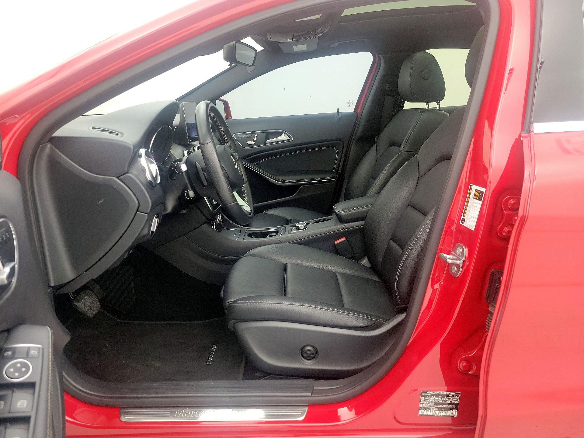 Thumbnail: 2018 Mercedes-Benz GLA - 11