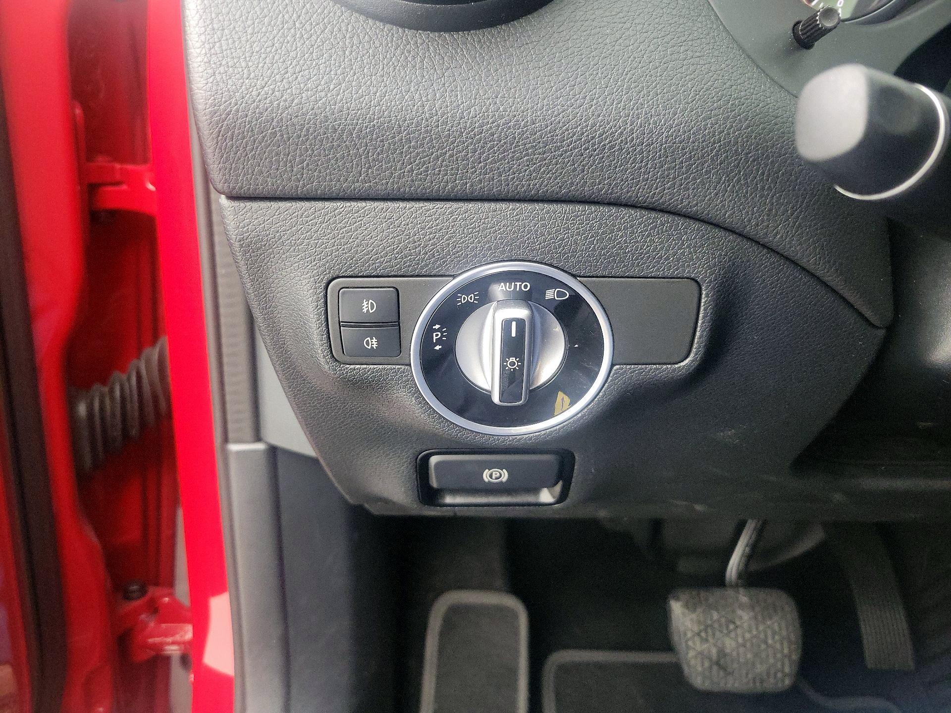 Thumbnail: 2018 Mercedes-Benz GLA - 13