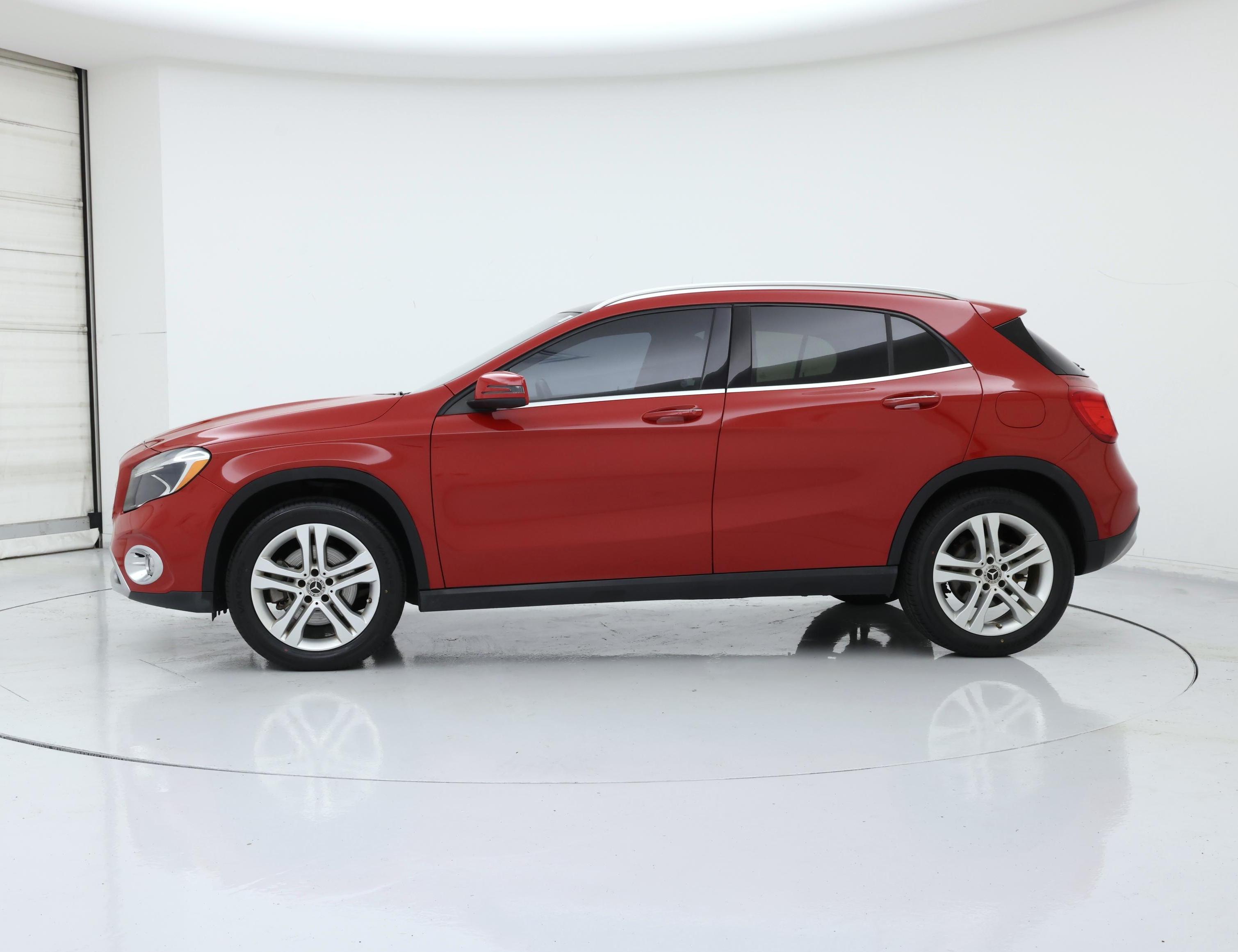 Thumbnail: 2018 Mercedes-Benz GLA - 3