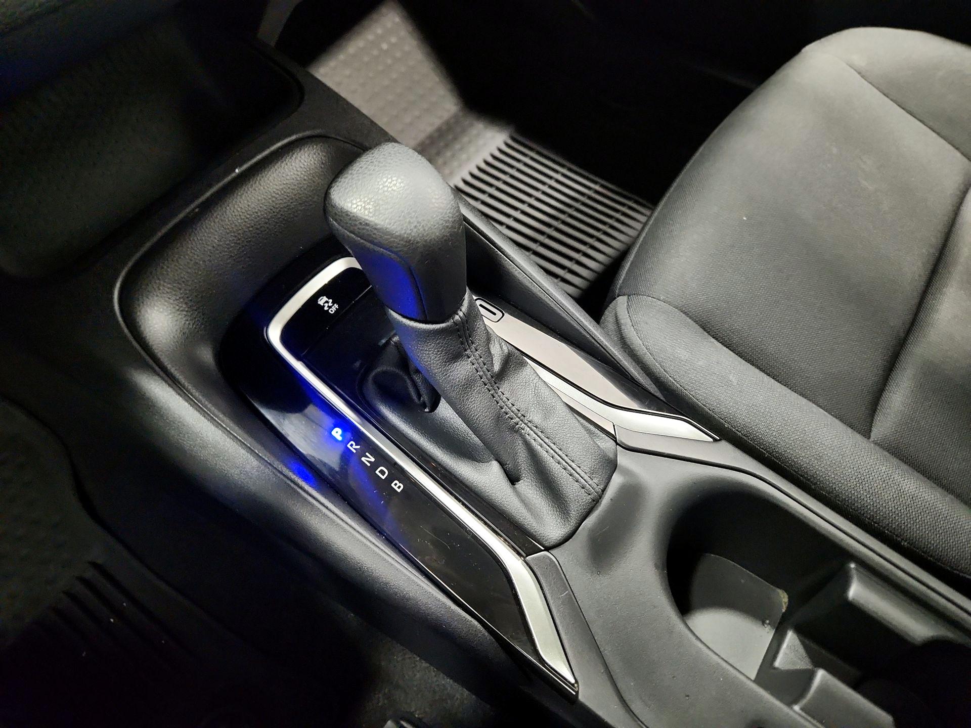 Thumbnail: 2025 Toyota Corolla - 18