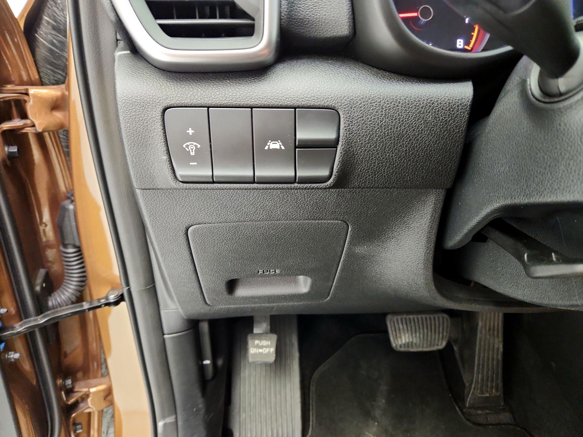 Thumbnail: 2020 Kia Sportage - 13