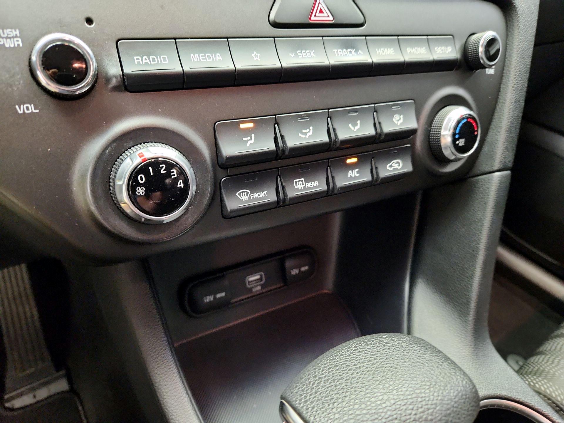 Thumbnail: 2020 Kia Sportage - 16