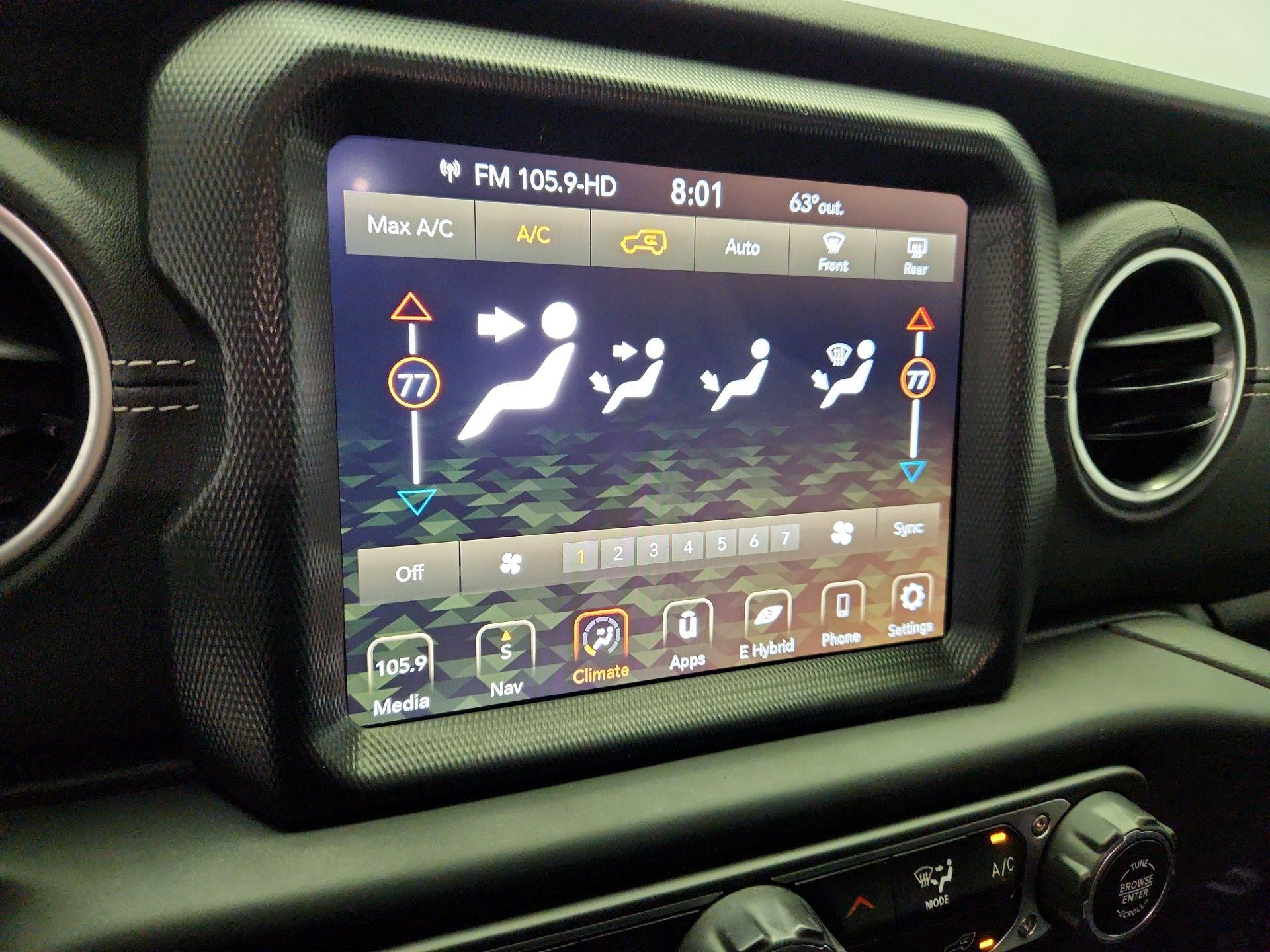 Thumbnail: 2023 Jeep Wrangler - 17