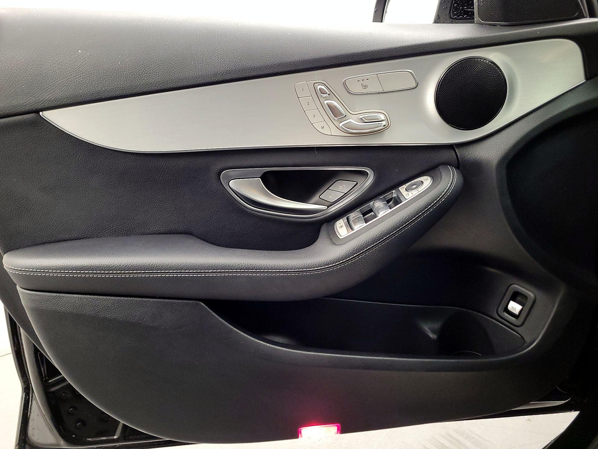 Thumbnail: 2020 Mercedes-Benz C-Class - 12