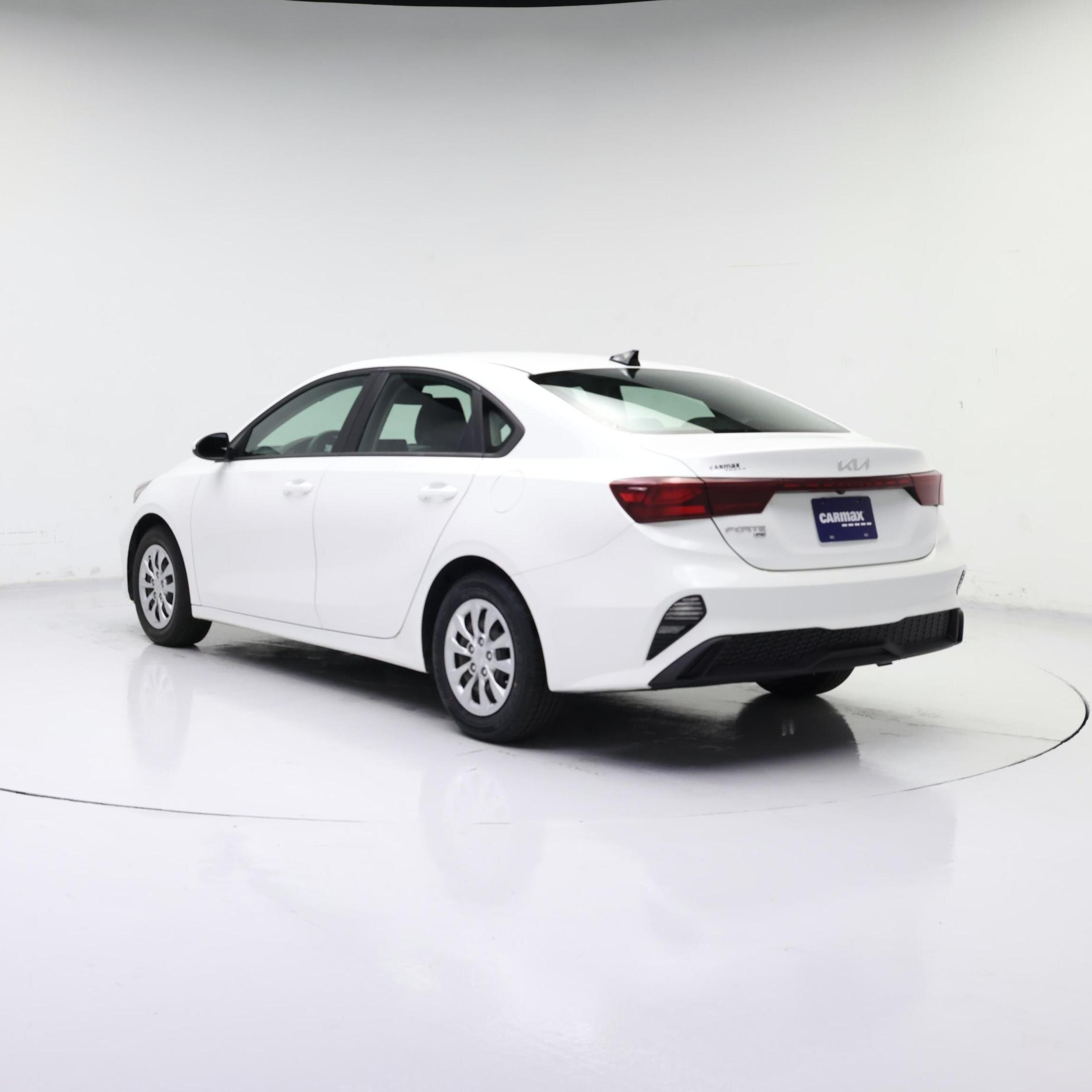 Thumbnail: 2022 Kia Forte - 2