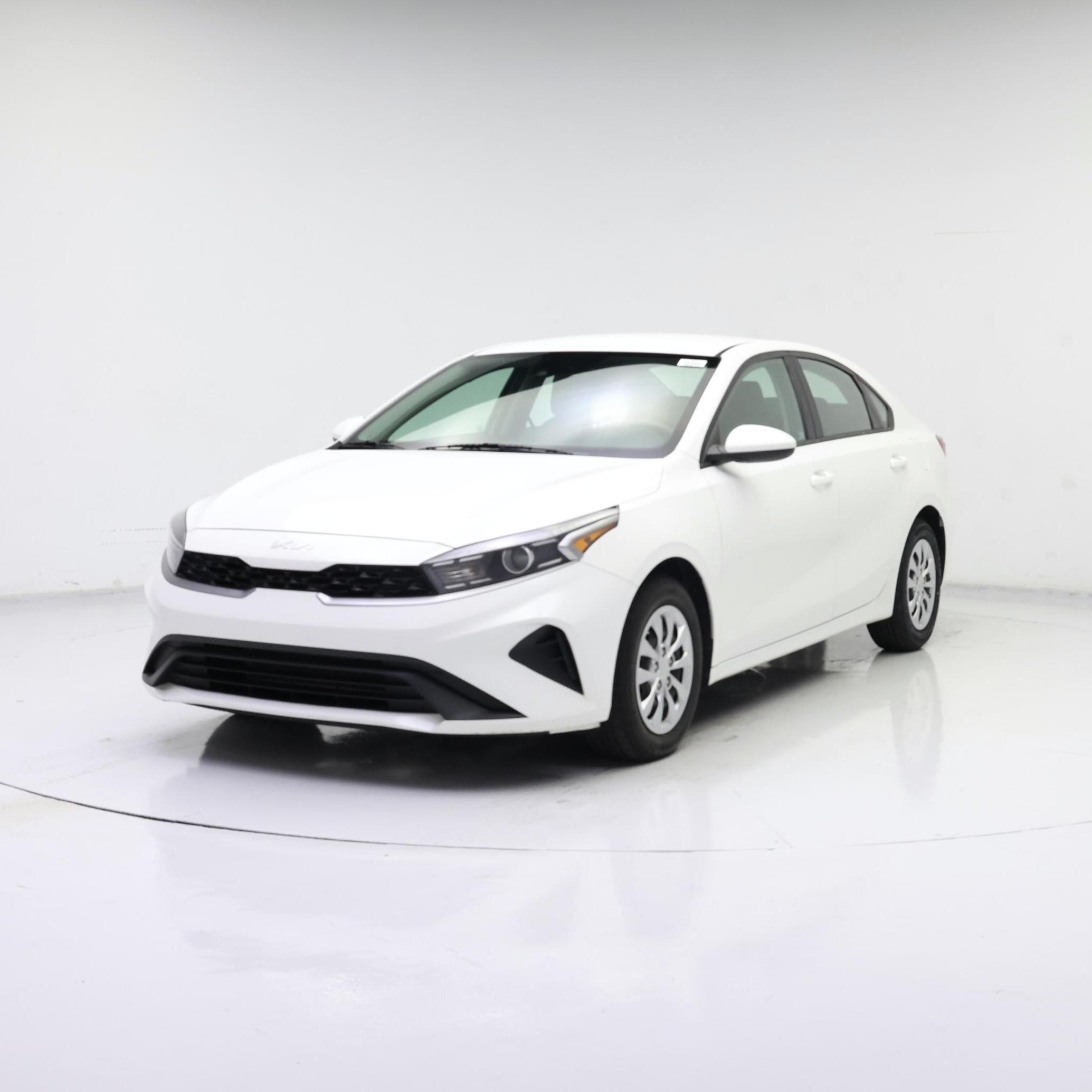 Thumbnail: 2022 Kia Forte - 4