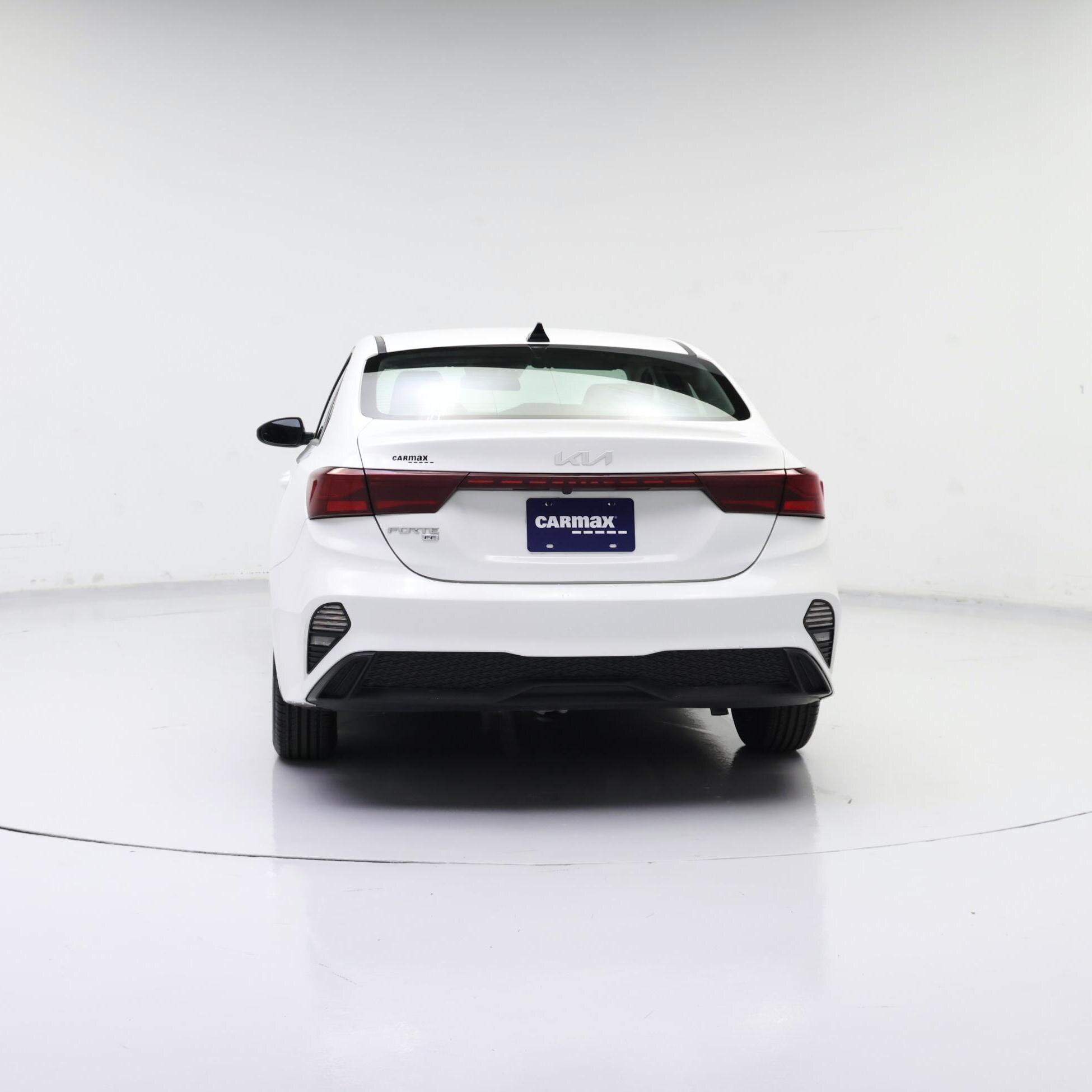 Thumbnail: 2022 Kia Forte - 6