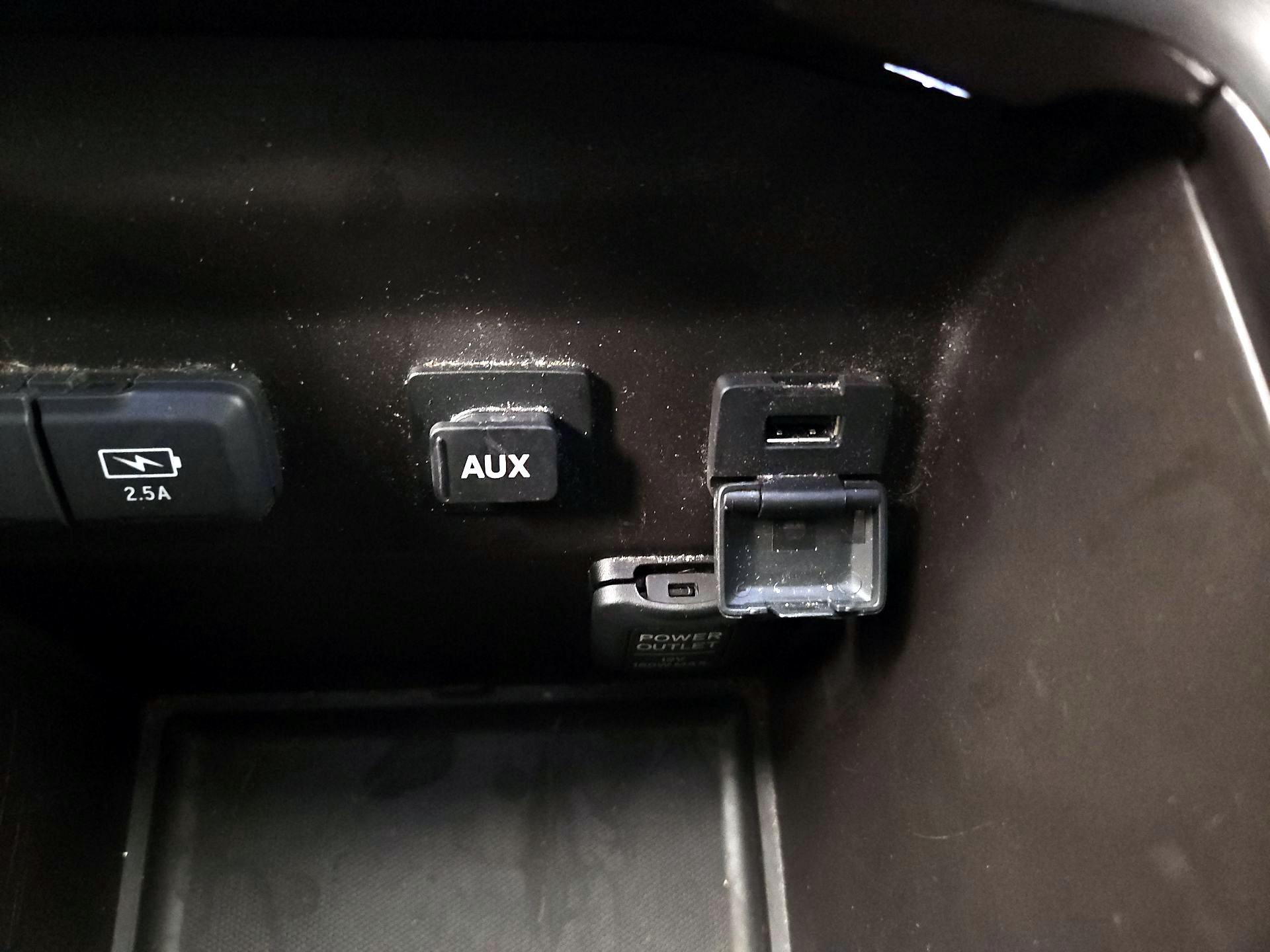 Thumbnail: 2017 Acura MDX - 18