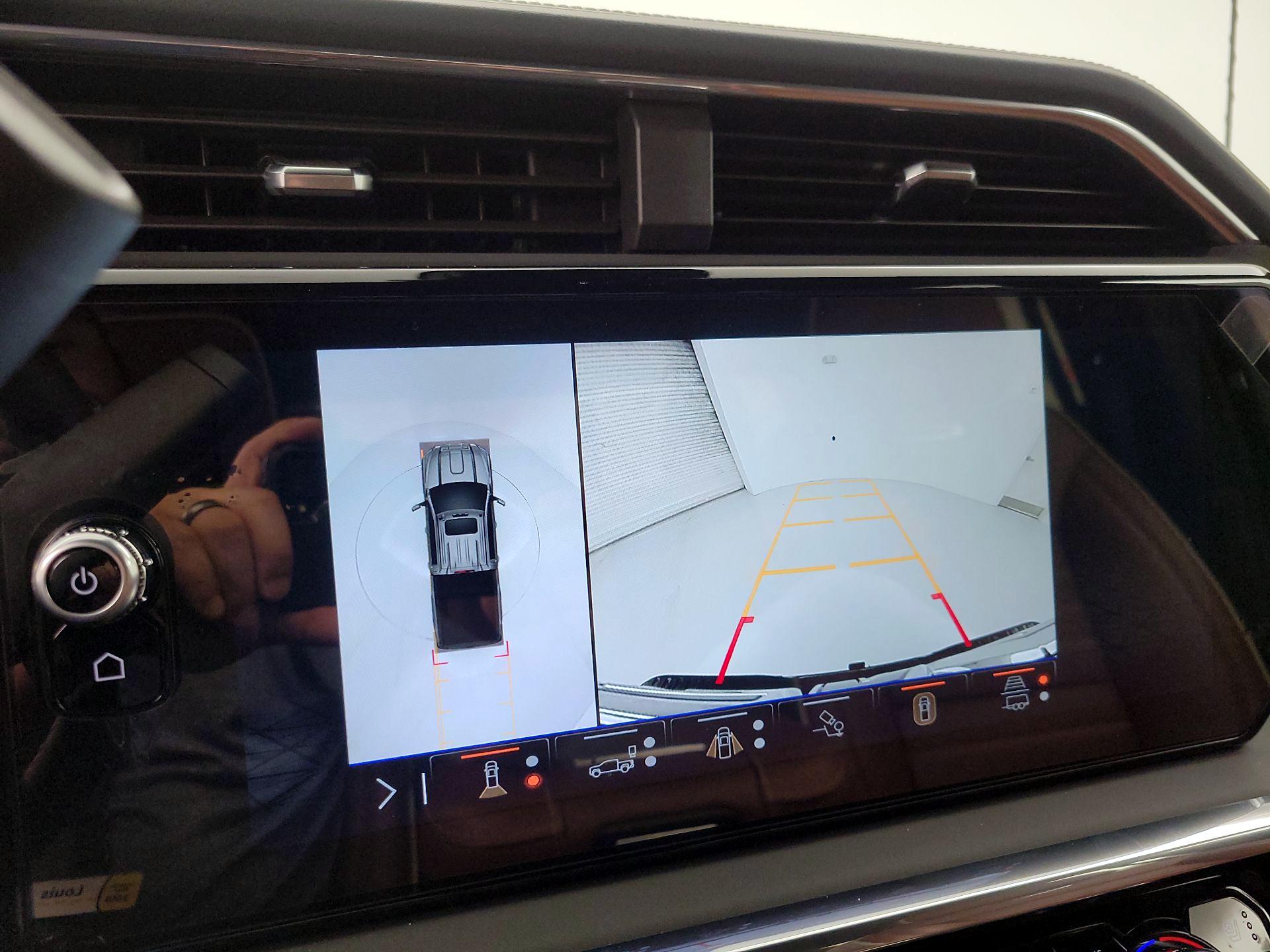 Thumbnail: 2025 GMC Sierra 2500 - 15