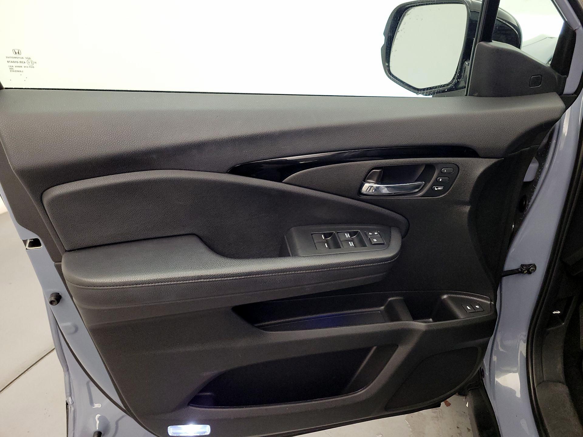 Thumbnail: 2022 Honda Pilot - 12