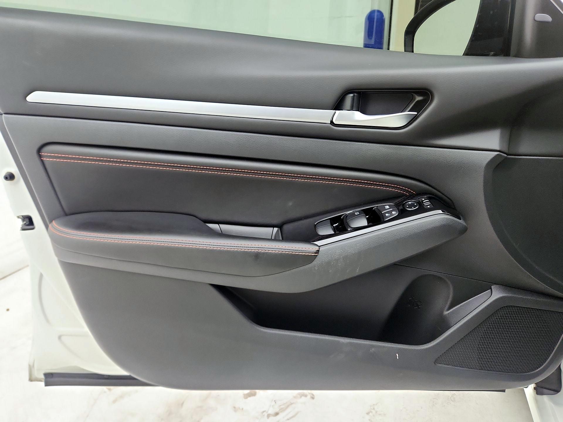 Thumbnail: 2023 Nissan Altima - 12