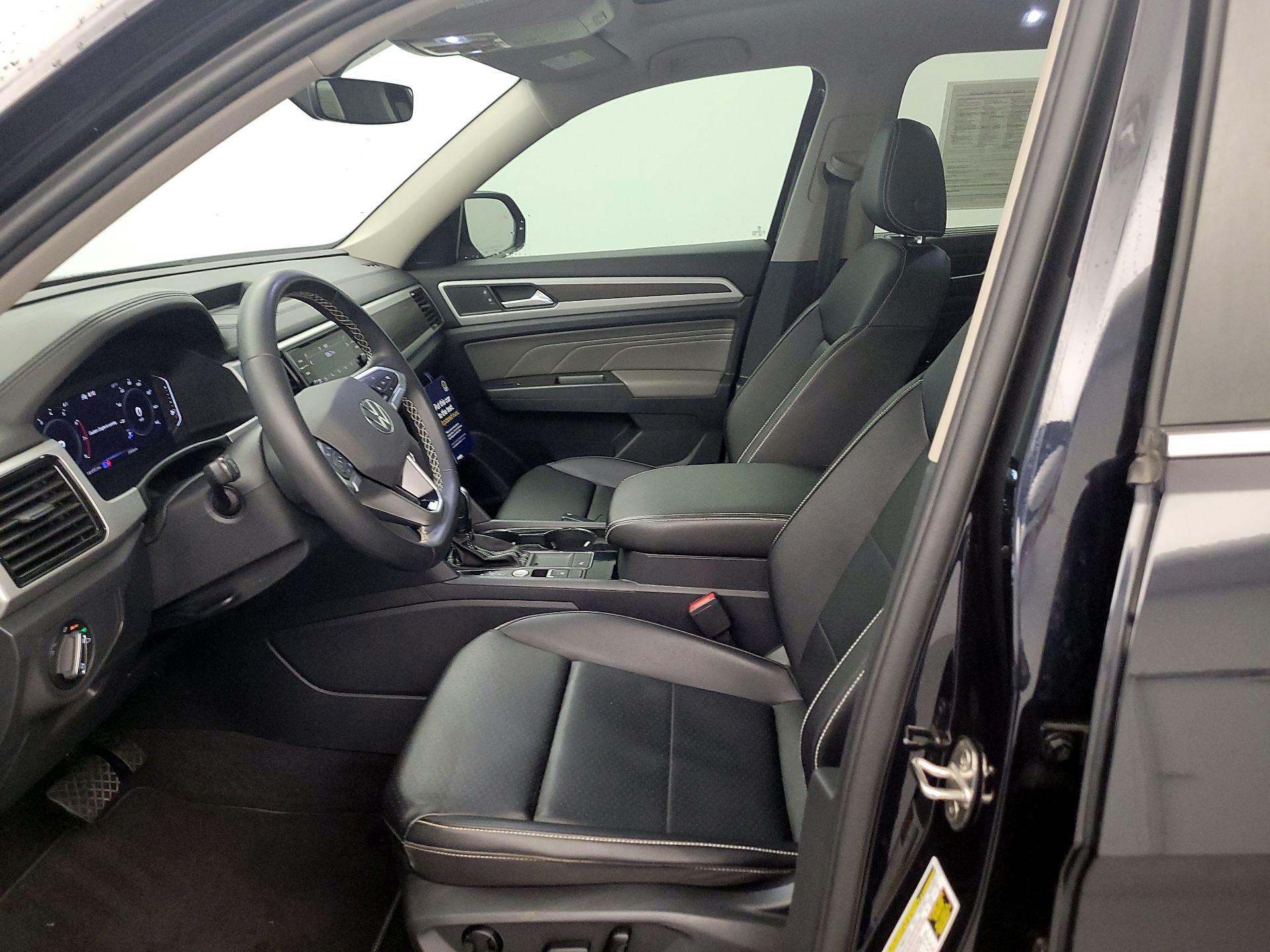 Thumbnail: 2023 Volkswagen Atlas - 11