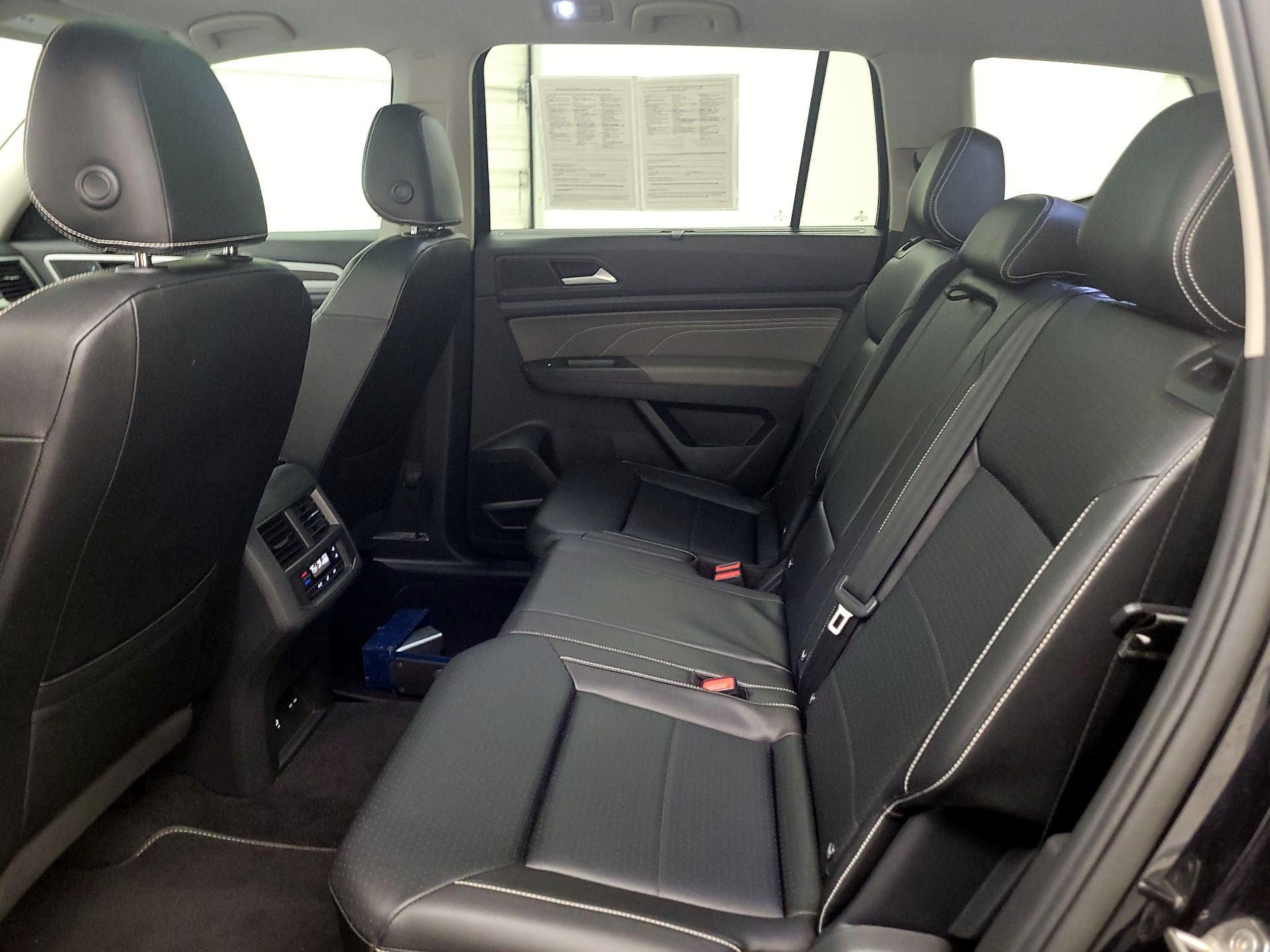 Thumbnail: 2023 Volkswagen Atlas - 16