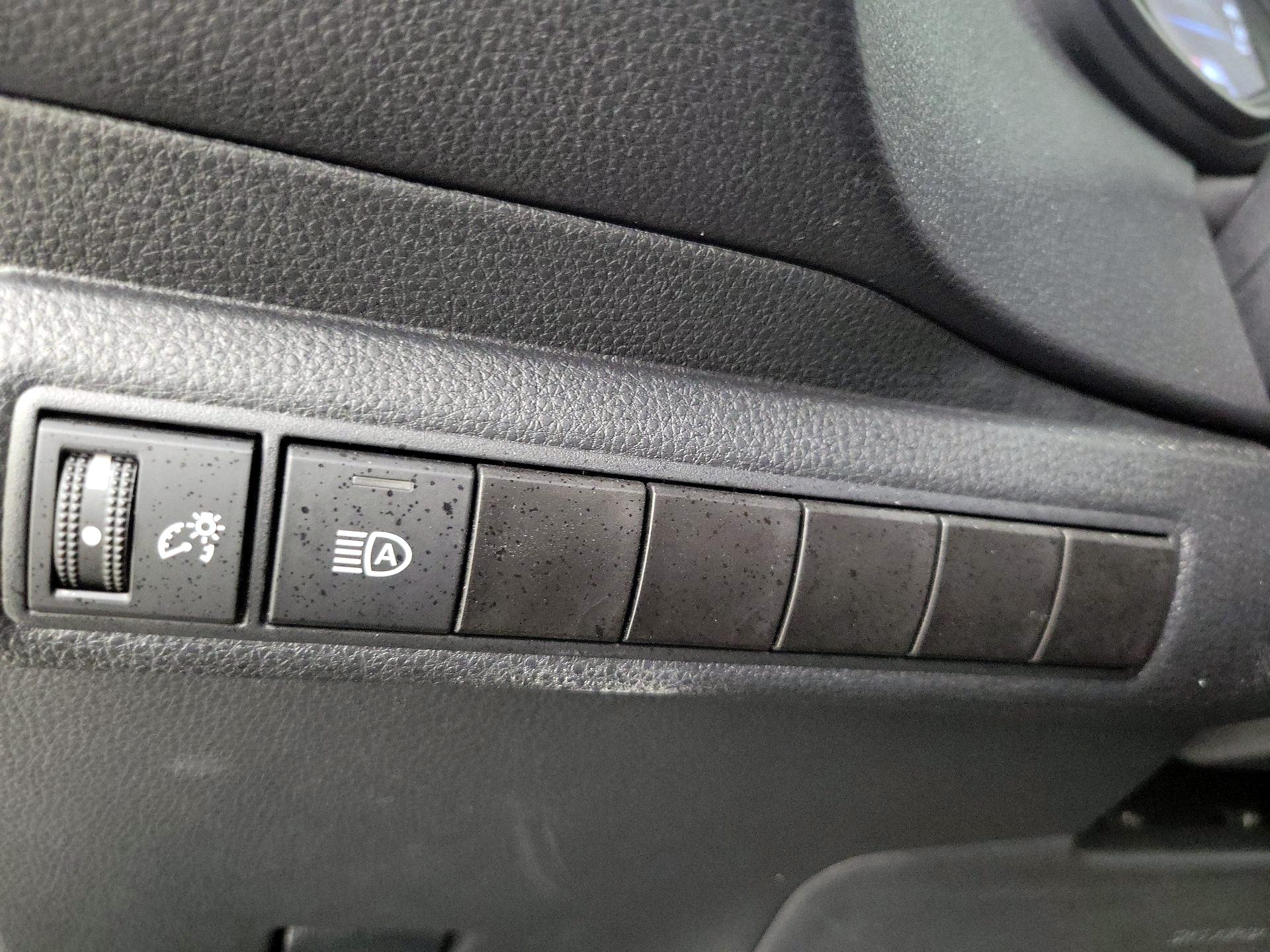 Thumbnail: 2023 Toyota Corolla - 13