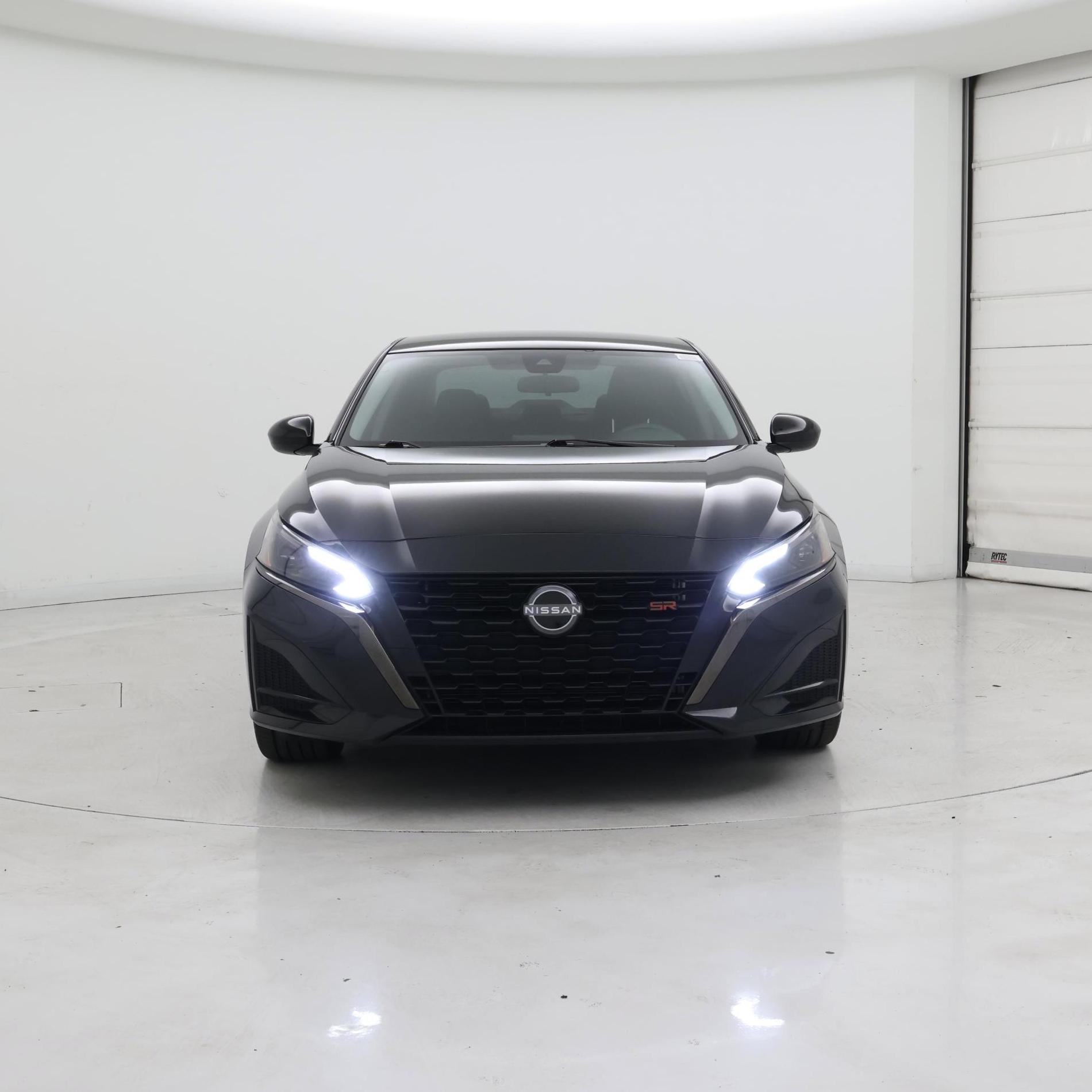 Thumbnail: 2023 Nissan Altima - 5