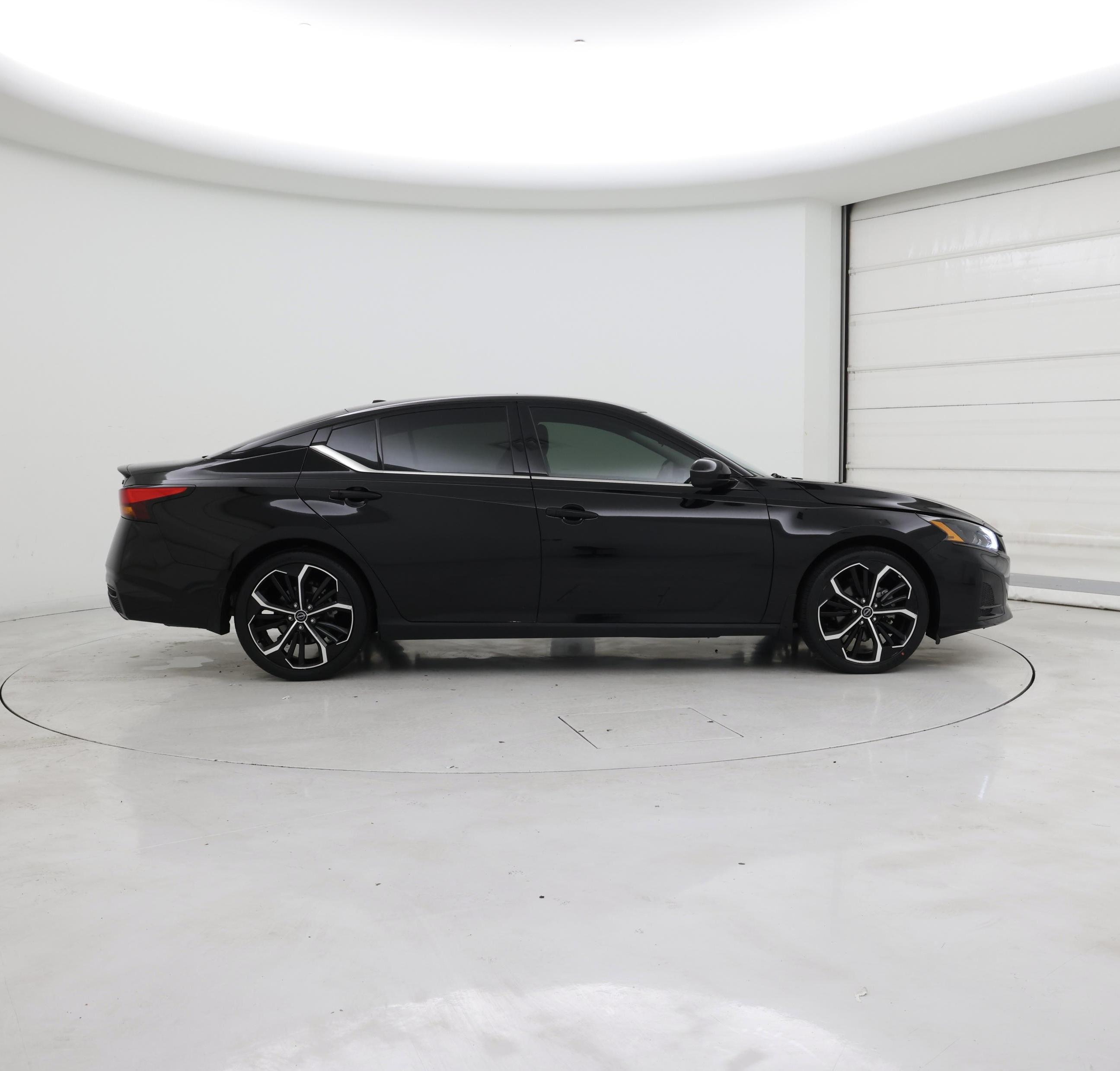 Thumbnail: 2023 Nissan Altima - 7