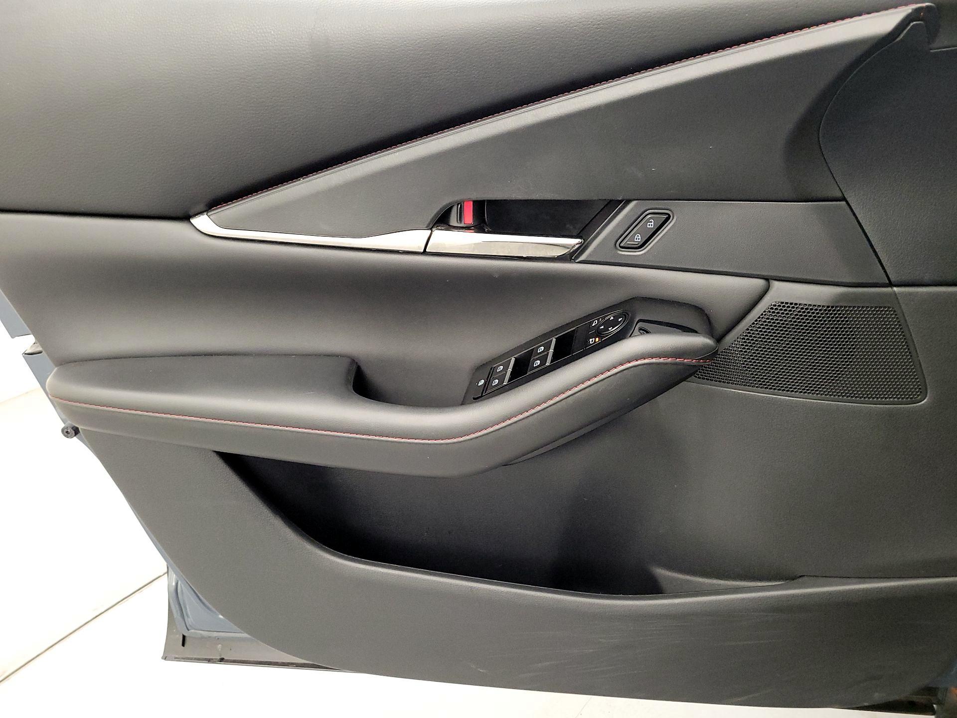 Thumbnail: 2022 Mazda CX-30 - 12