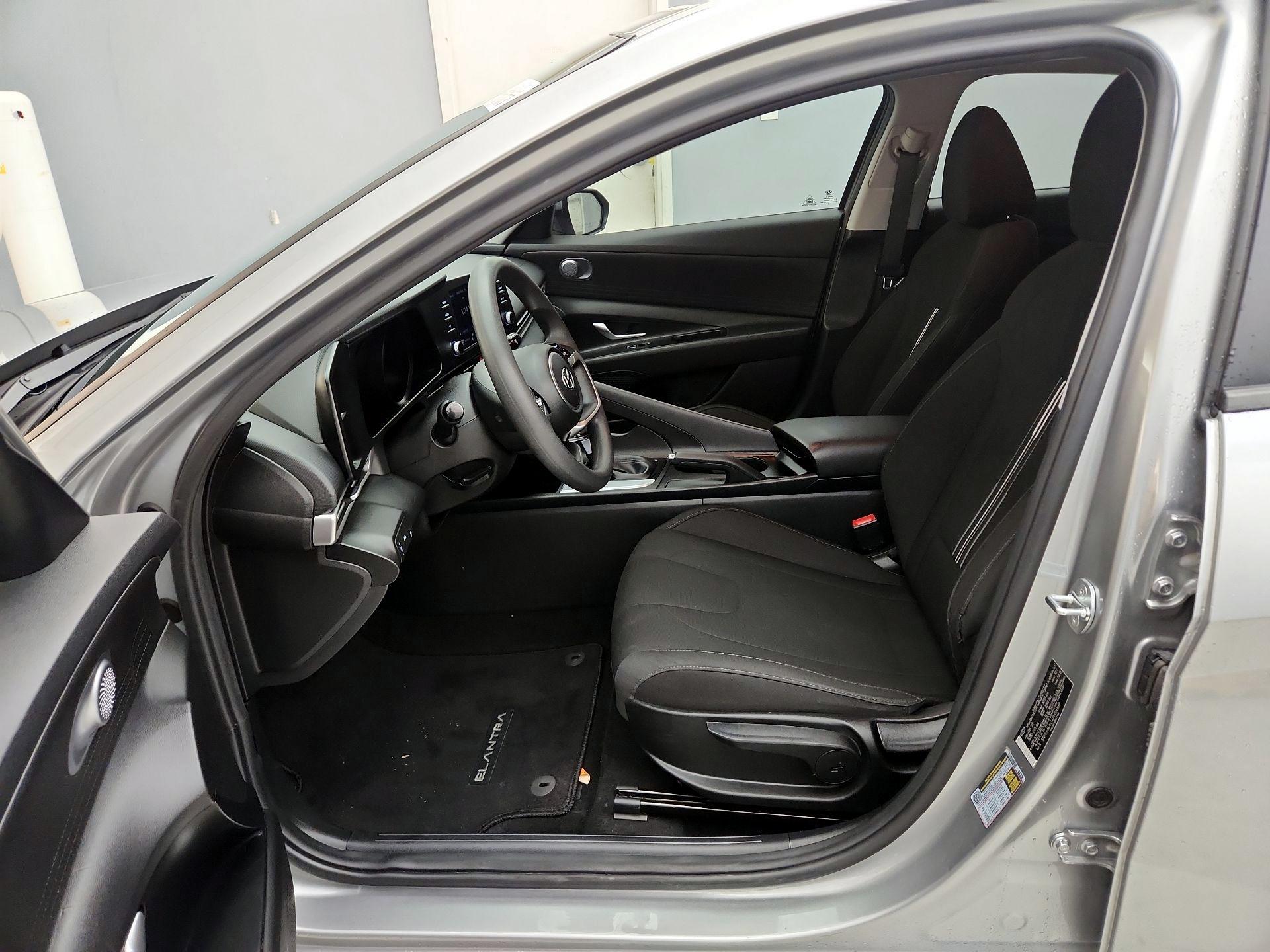 Thumbnail: 2023 Hyundai Elantra - 11