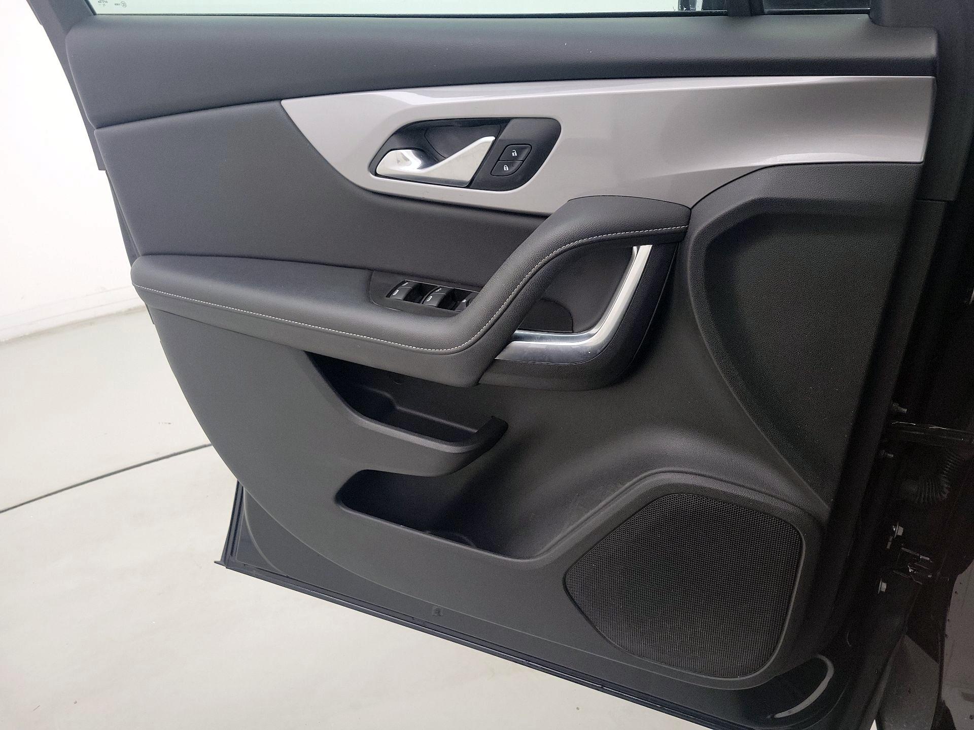 Thumbnail: 2023 Chevrolet Blazer - 12