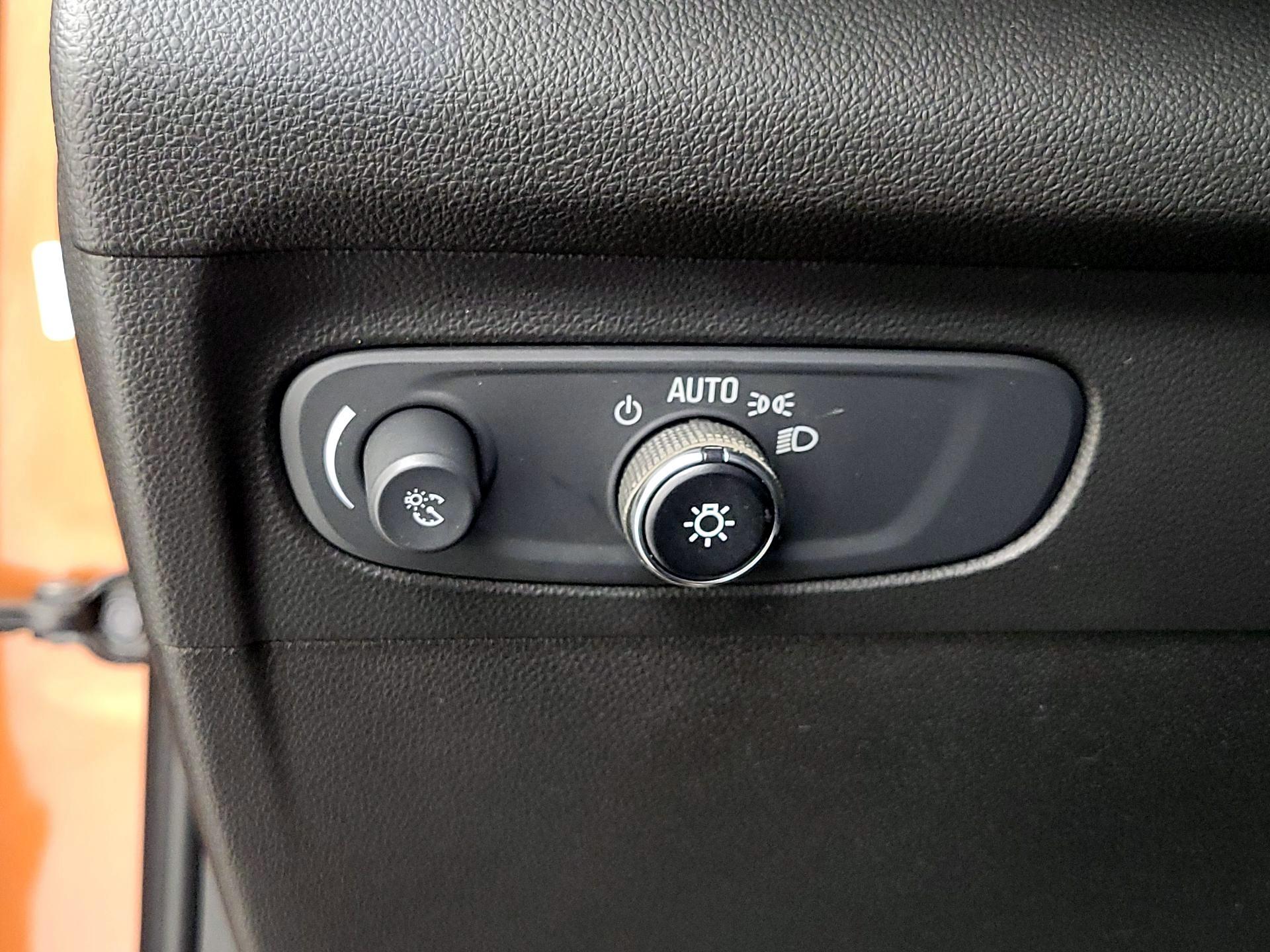 Thumbnail: 2021 Buick Envision - 13