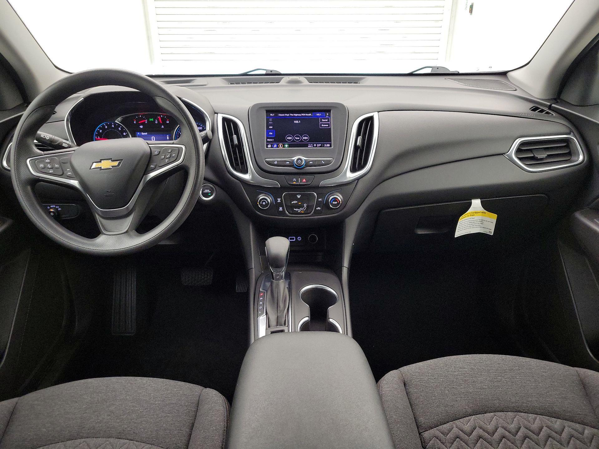 Thumbnail: 2022 Chevrolet Equinox - 9