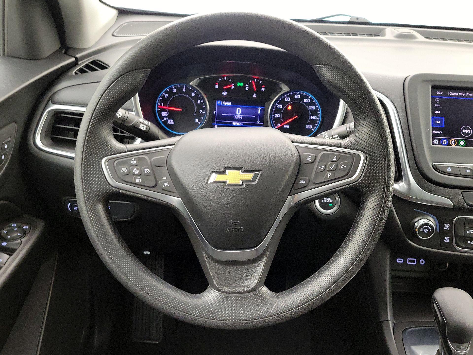 Thumbnail: 2022 Chevrolet Equinox - 10