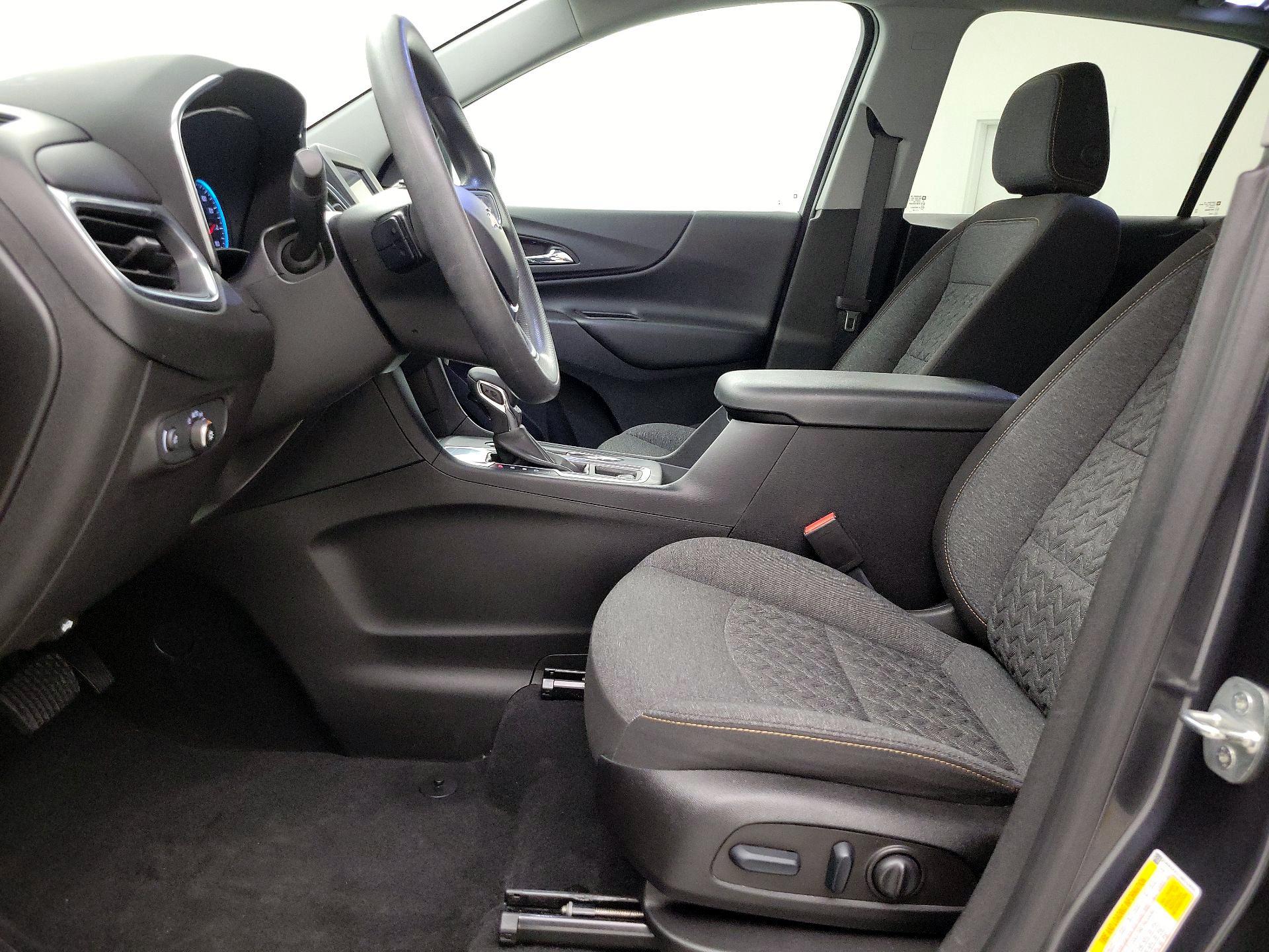 Thumbnail: 2022 Chevrolet Equinox - 11