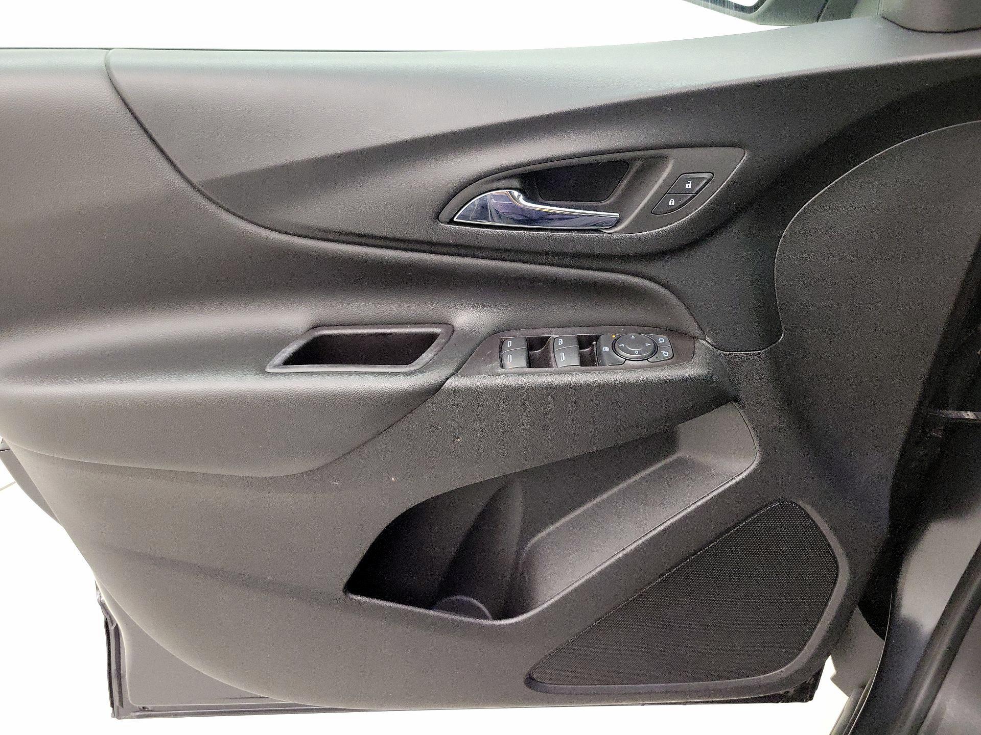 Thumbnail: 2022 Chevrolet Equinox - 12