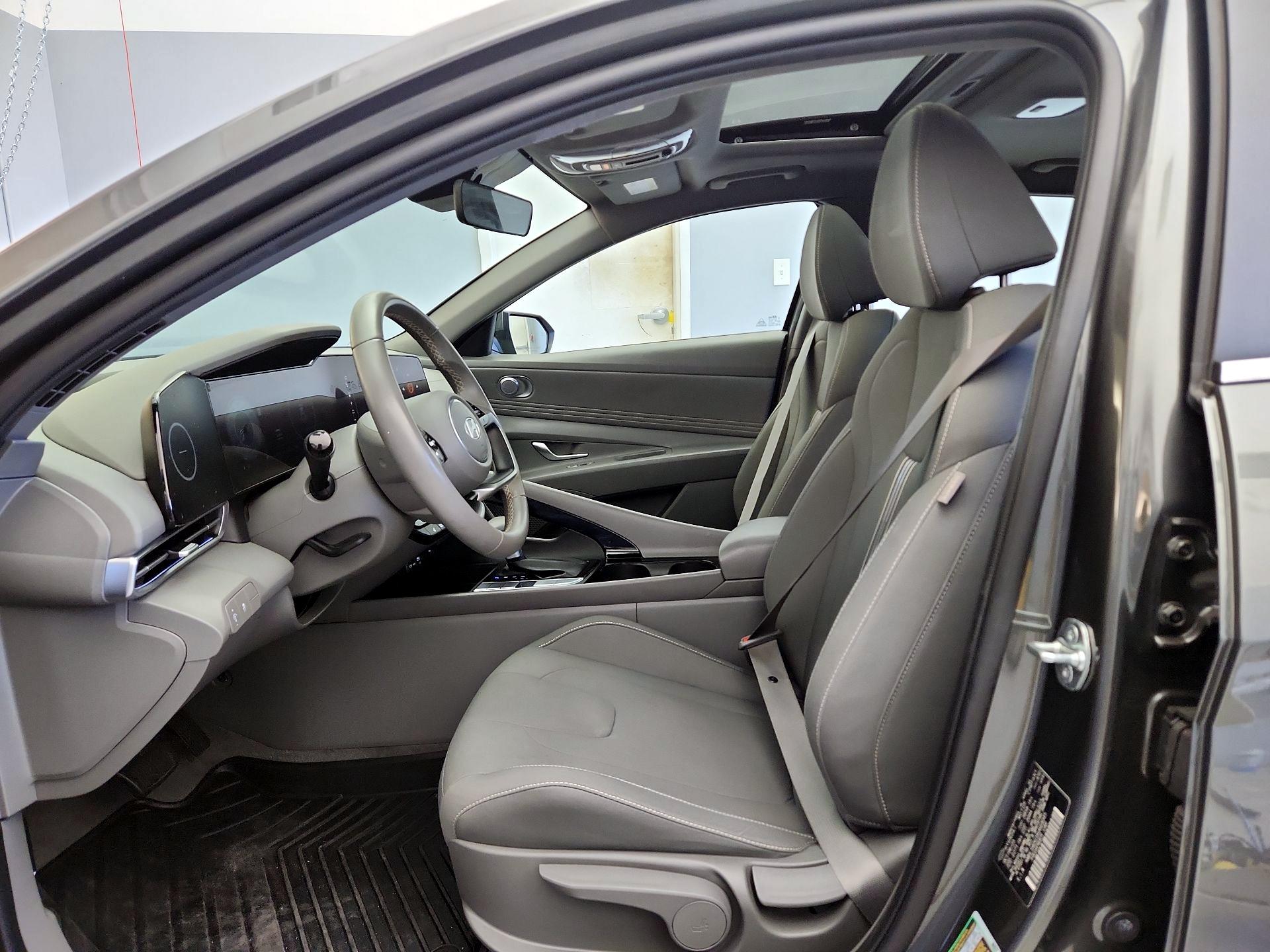 Thumbnail: 2024 Hyundai Elantra - 11