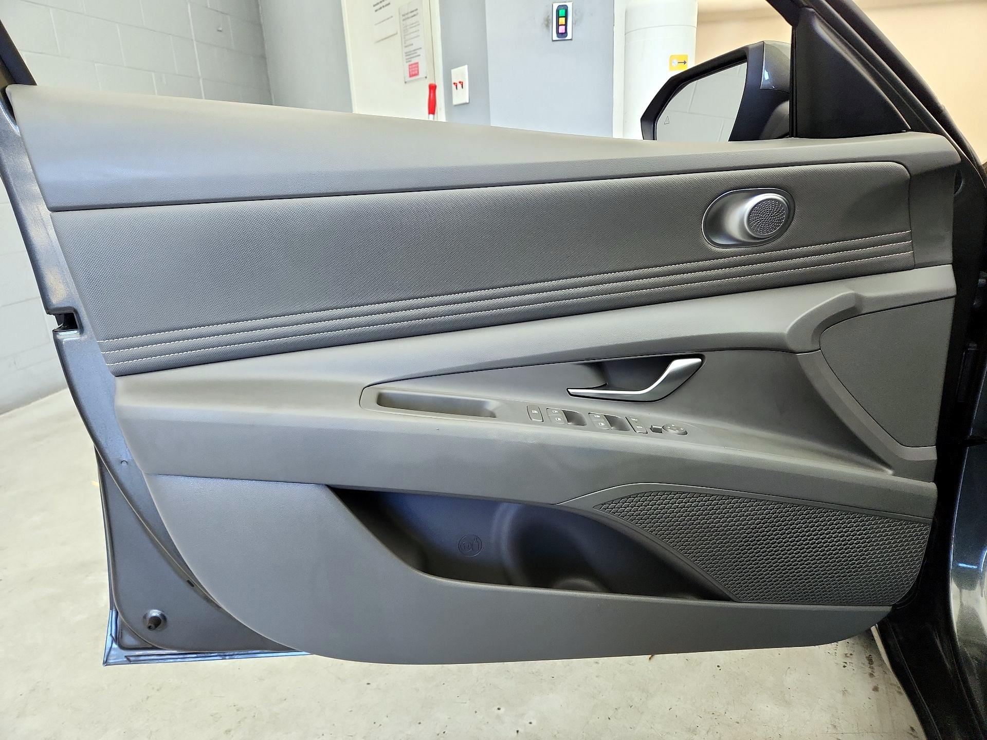 Thumbnail: 2024 Hyundai Elantra - 12