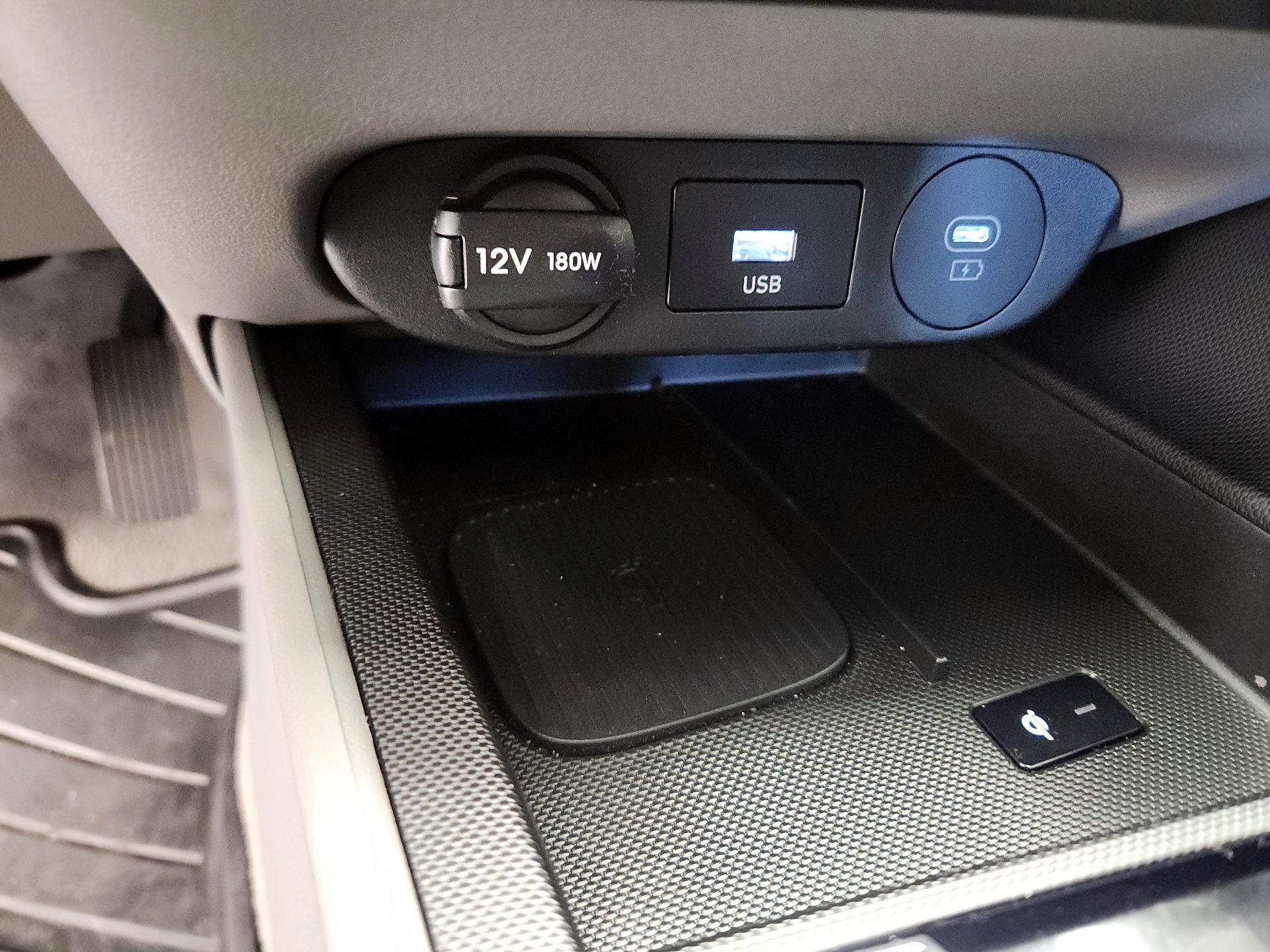 Thumbnail: 2024 Hyundai Elantra - 19