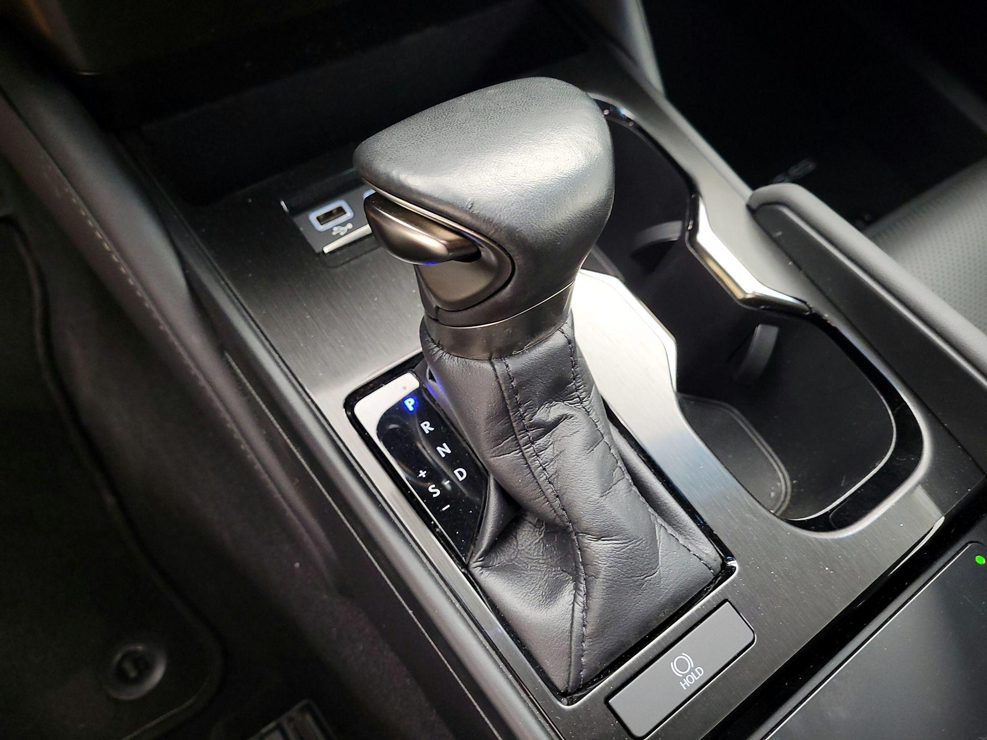 Thumbnail: 2023 Lexus ES - 17