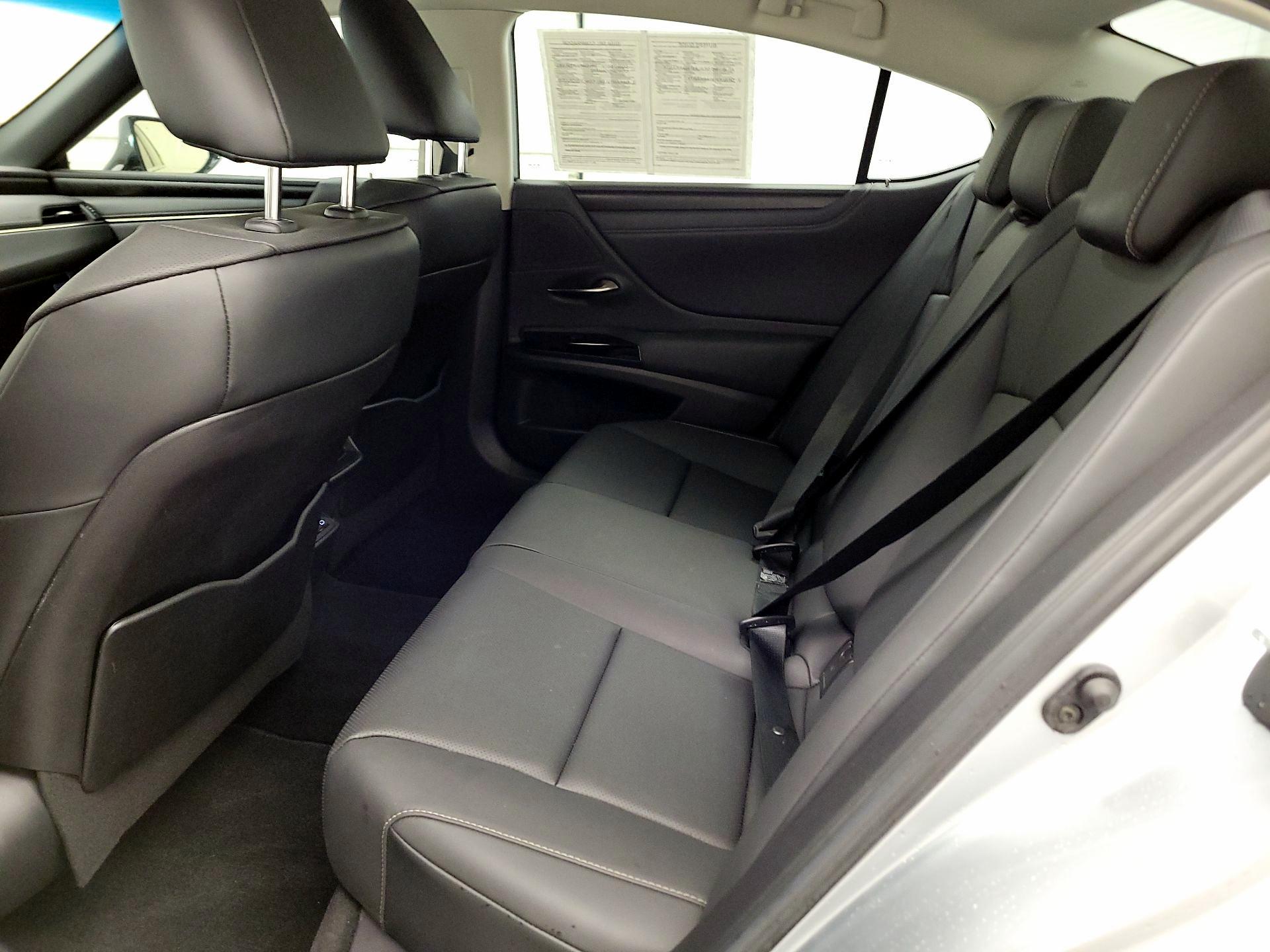 Thumbnail: 2023 Lexus ES - 19