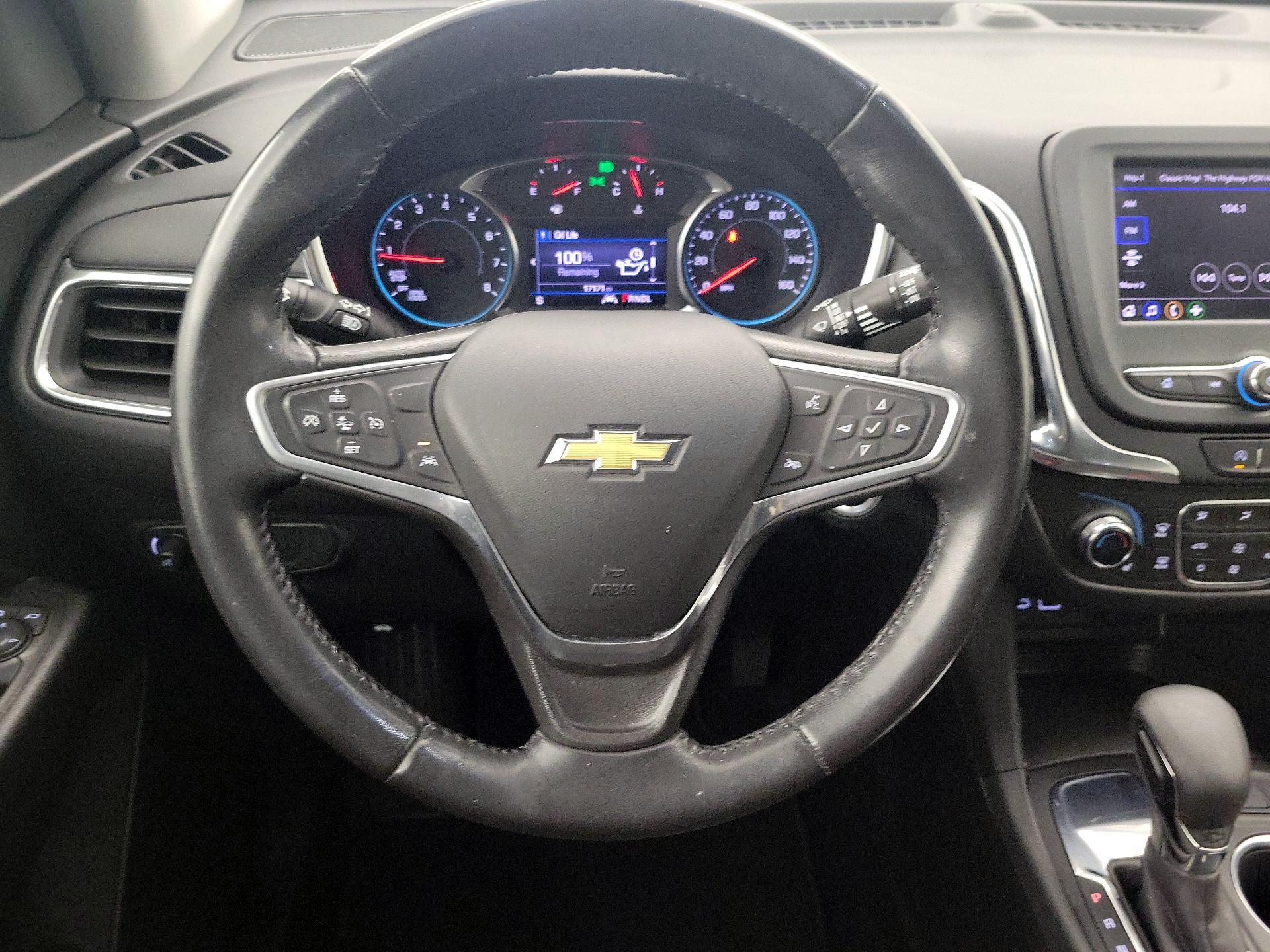 Thumbnail: 2022 Chevrolet Equinox - 10