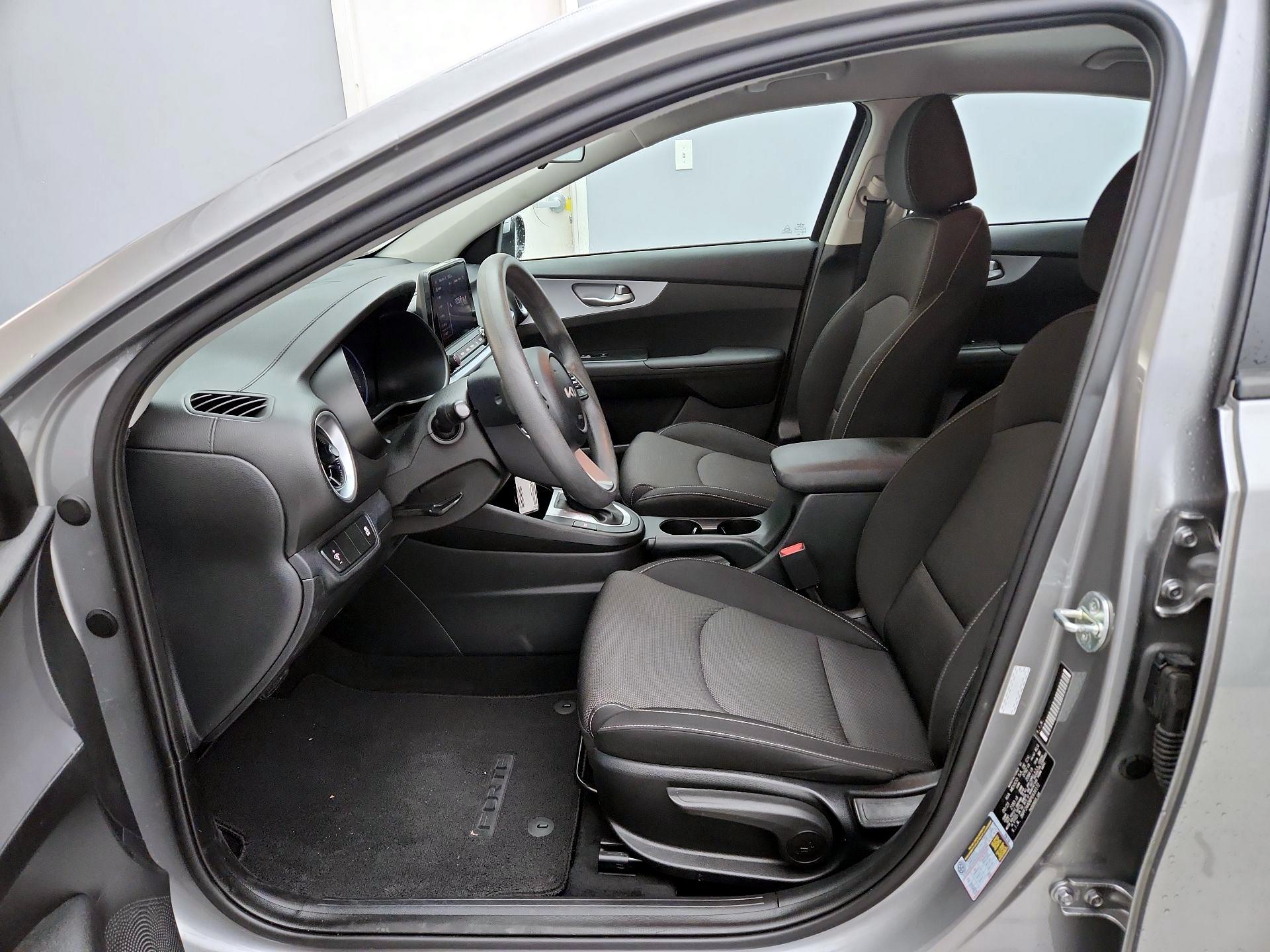 Thumbnail: 2023 Kia Forte - 11