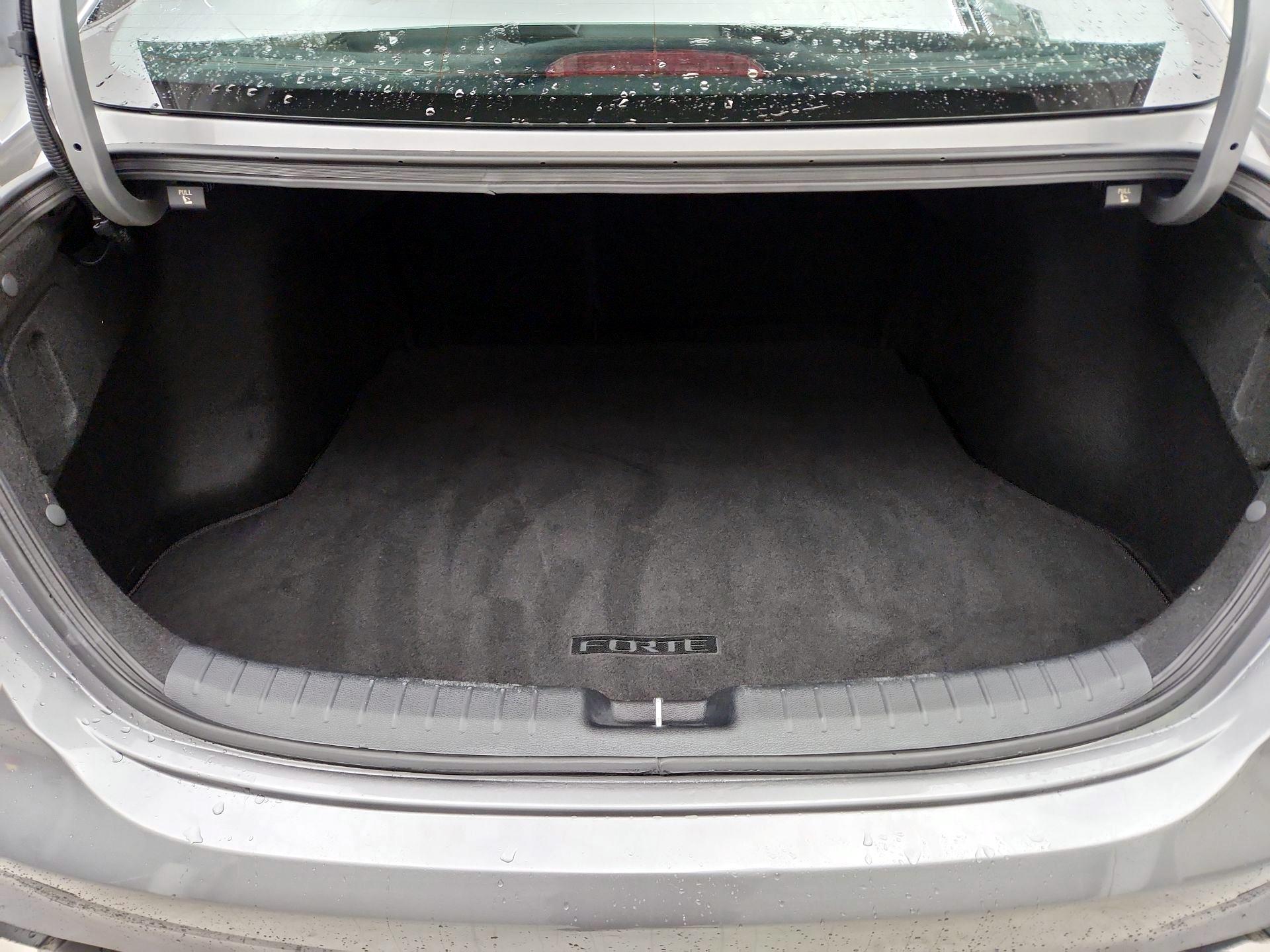 Thumbnail: 2023 Kia Forte - 20