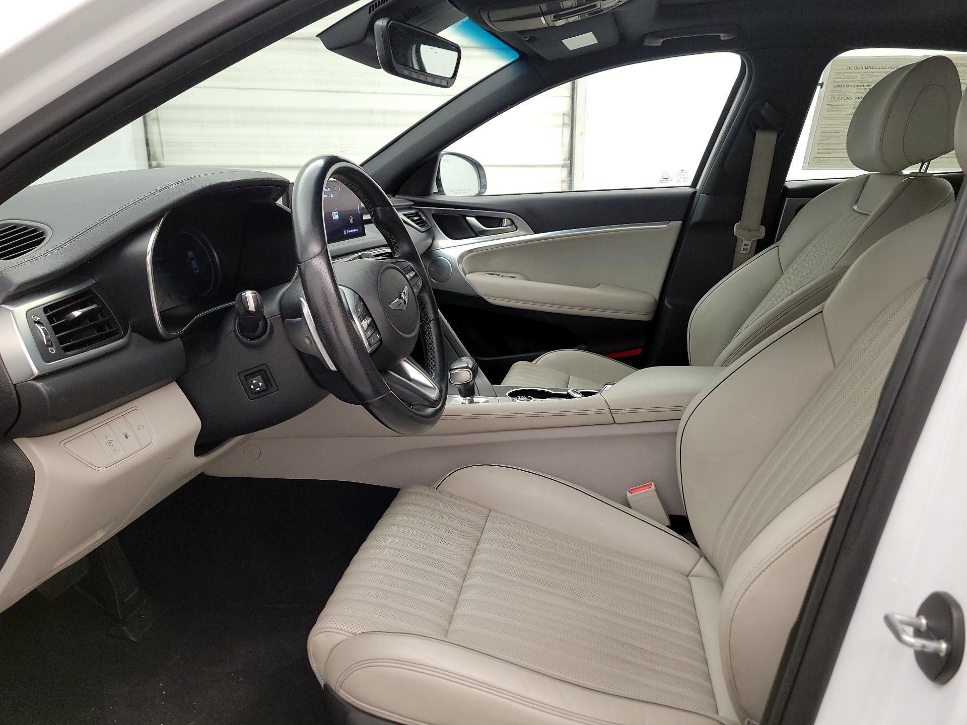 Thumbnail: 2022 Genesis G70 - 11