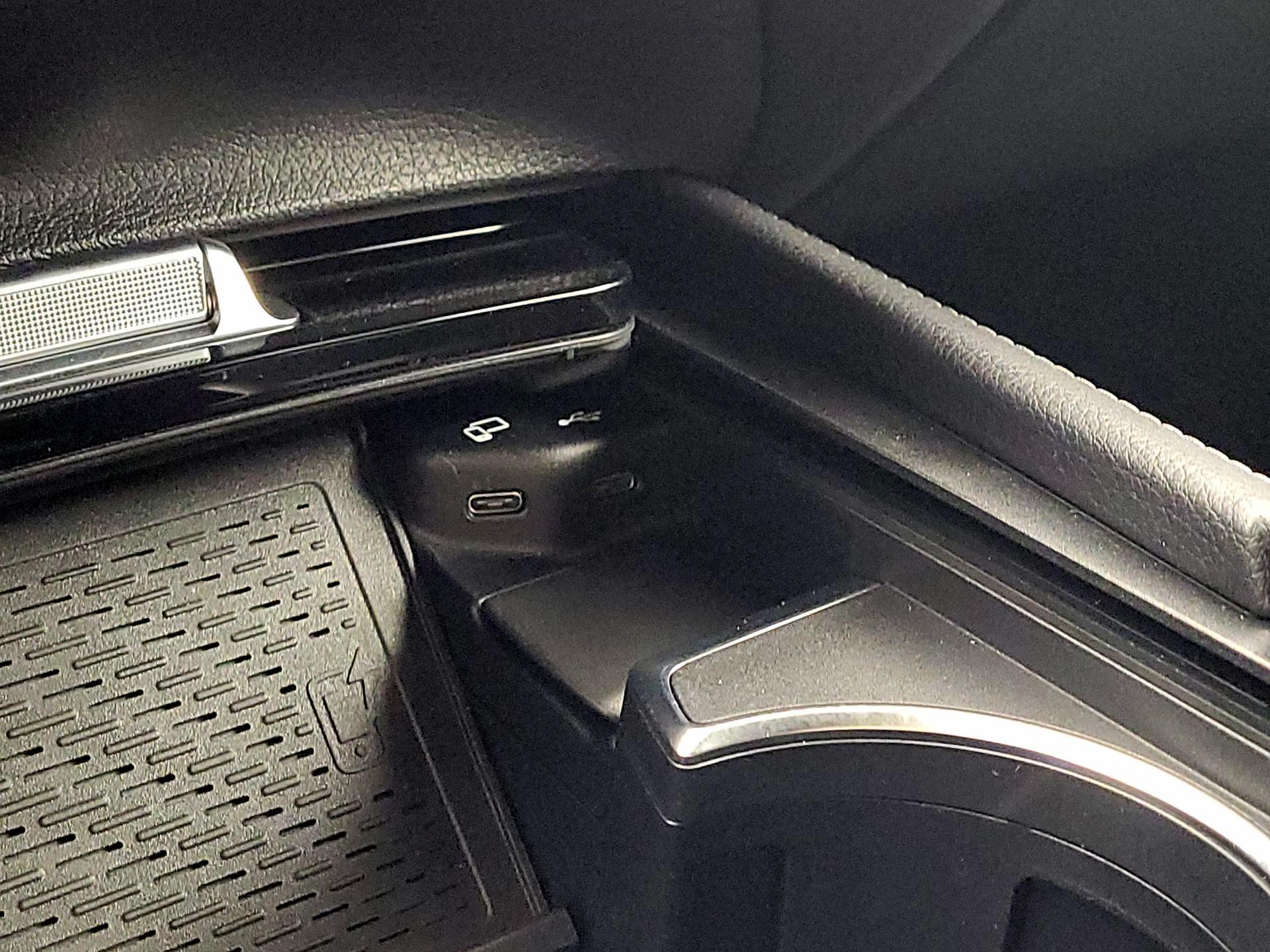 Thumbnail: 2020 Mercedes-Benz GLE - 19