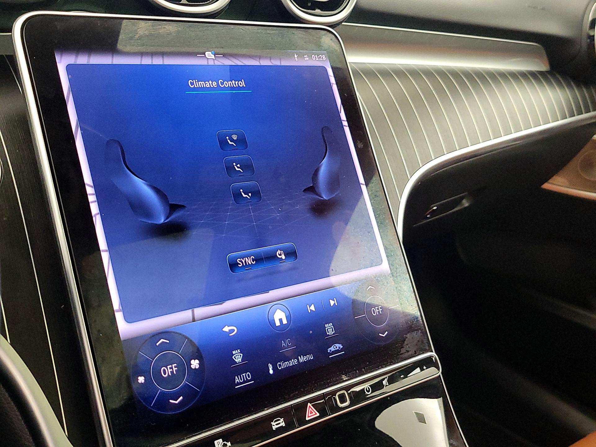 Thumbnail: 2024 Mercedes-Benz C-Class - 17