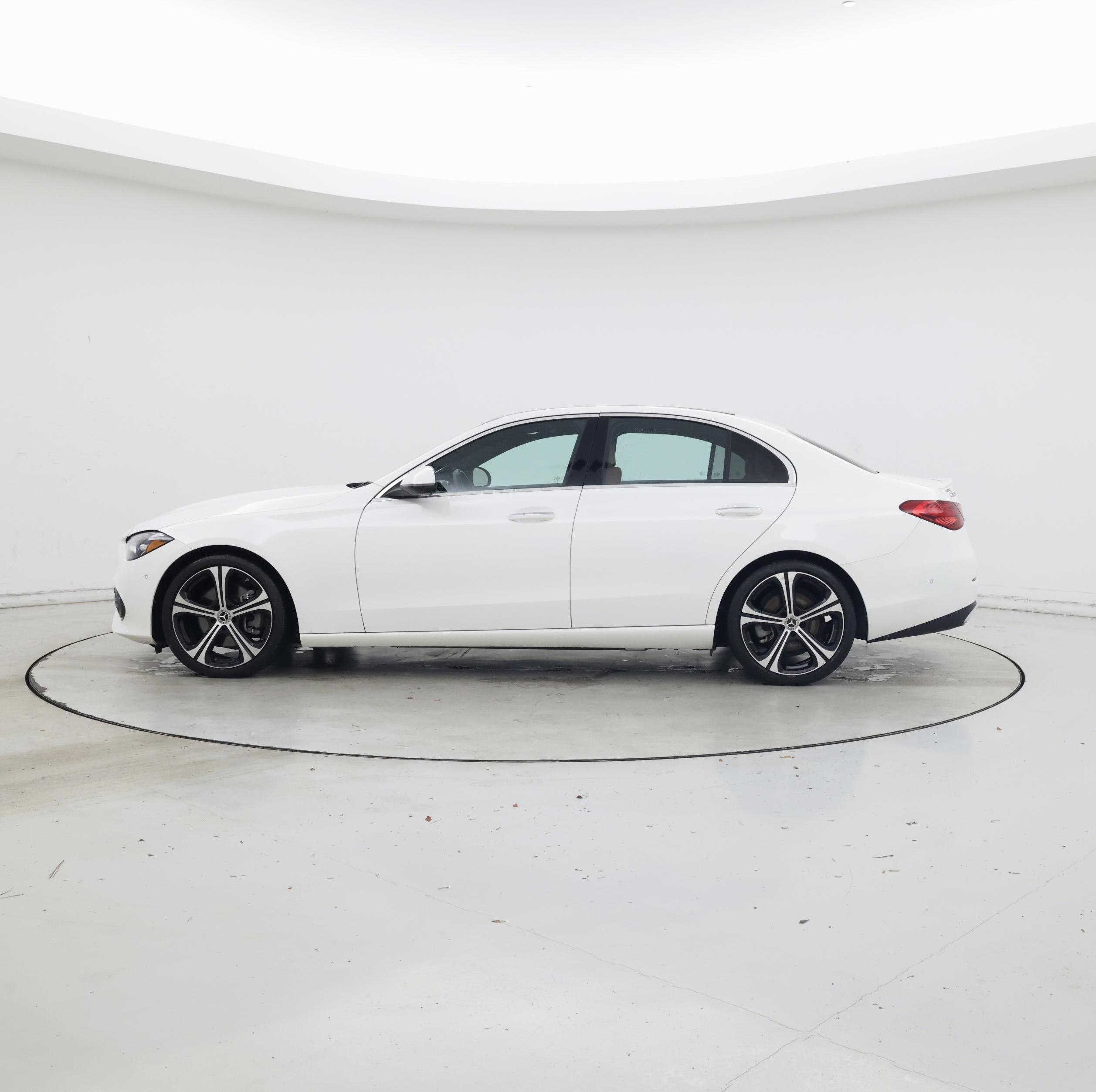 Thumbnail: 2024 Mercedes-Benz C-Class - 3