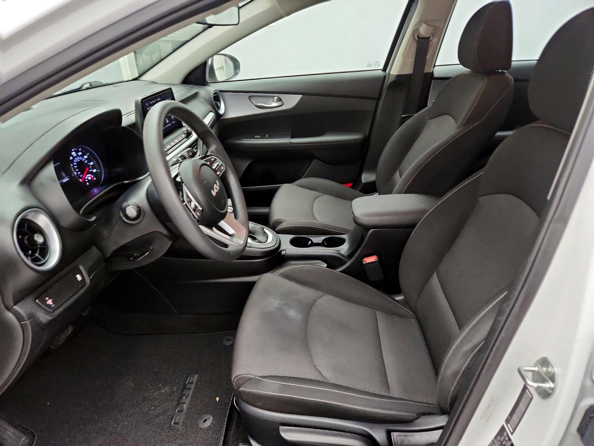 Thumbnail: 2024 Kia Forte - 11