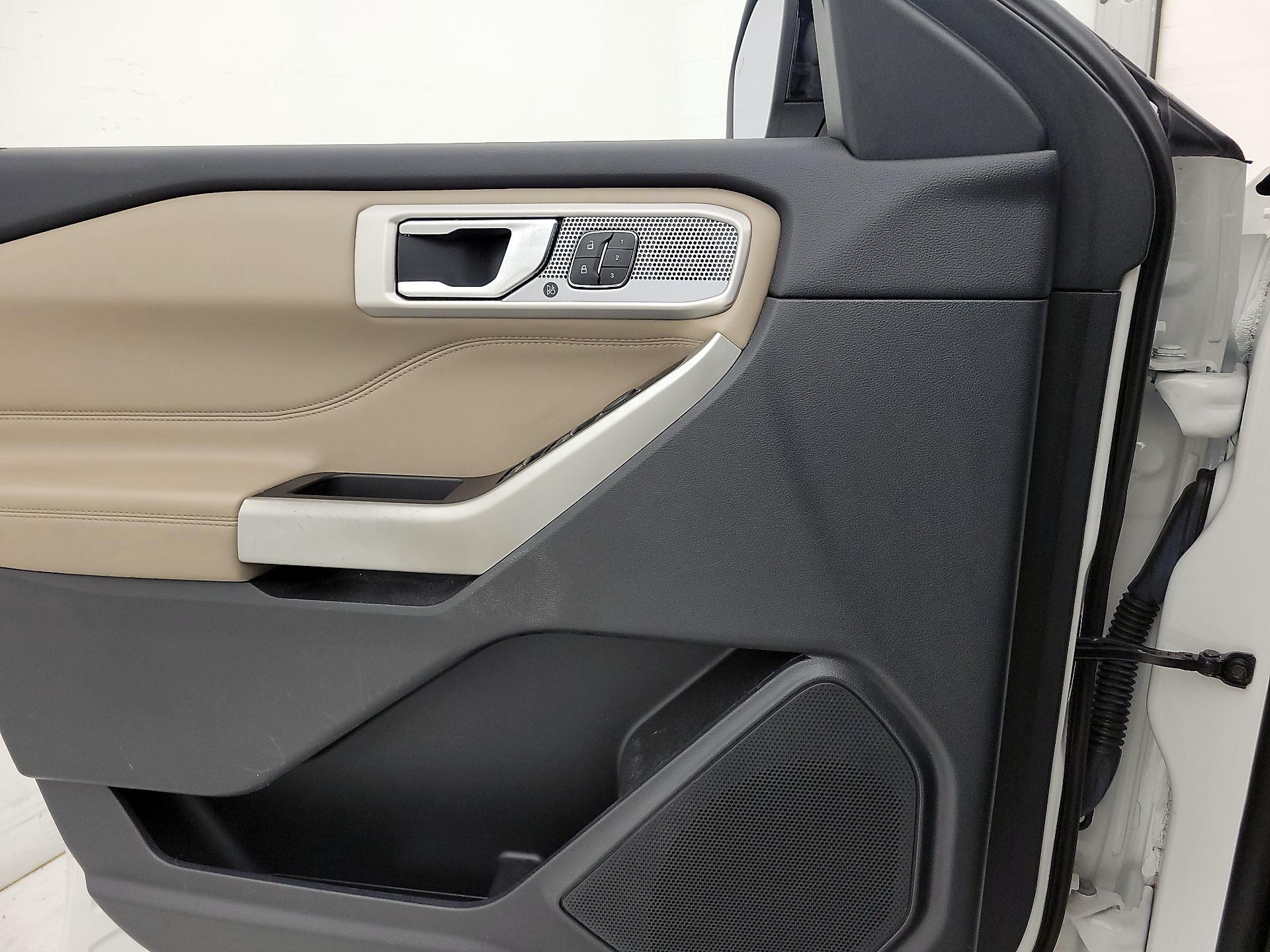 Thumbnail: 2021 Ford Explorer - 12