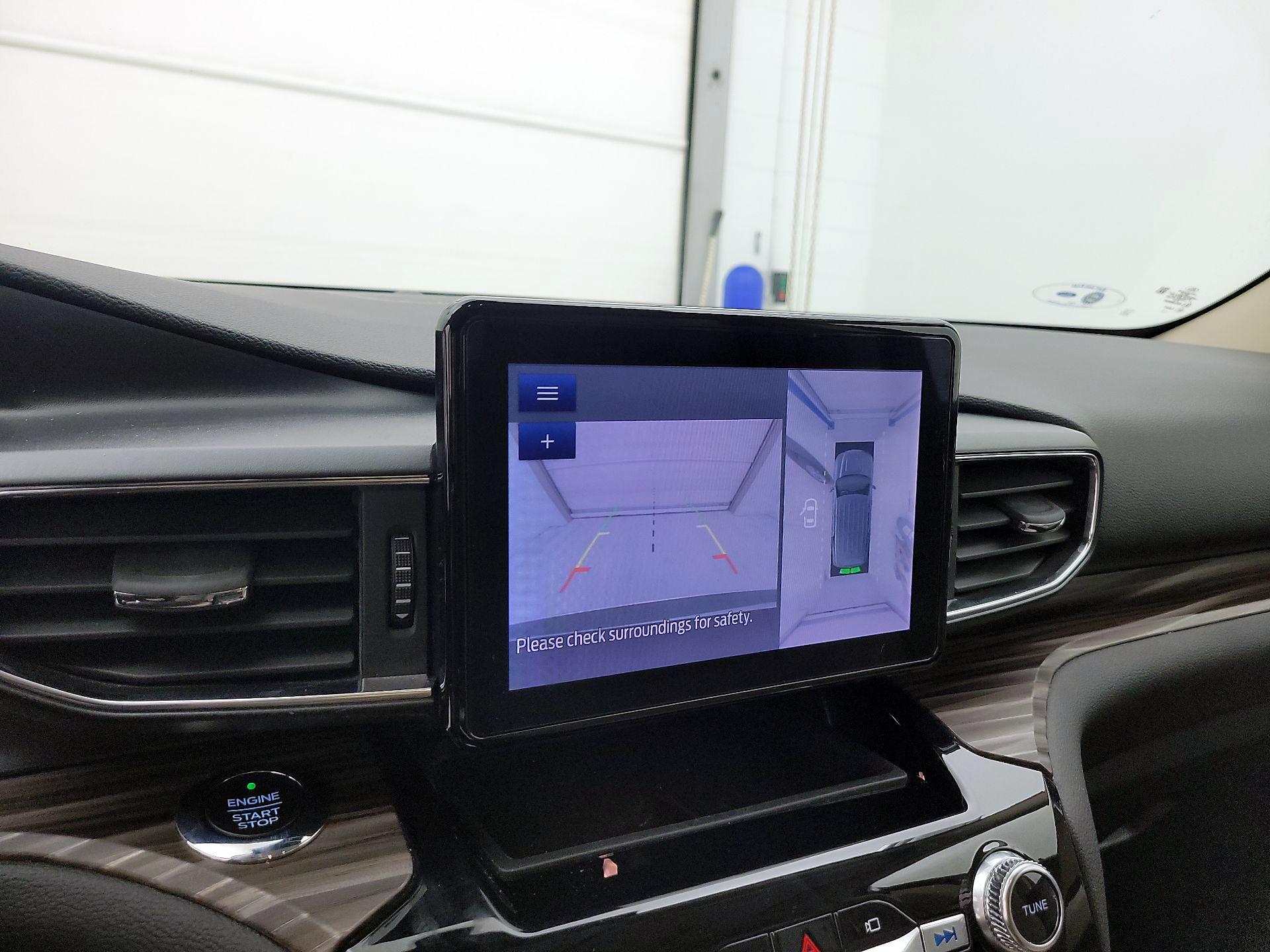 Thumbnail: 2021 Ford Explorer - 14