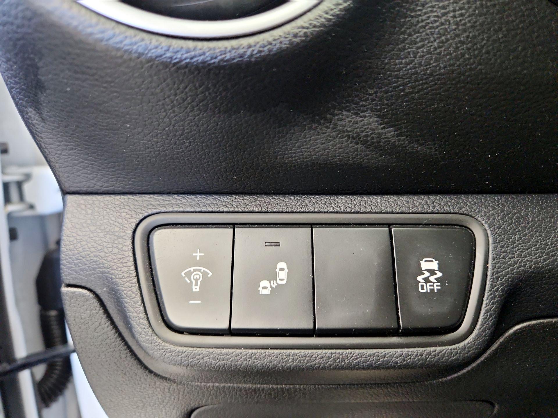 Thumbnail: 2023 Kia Forte - 13