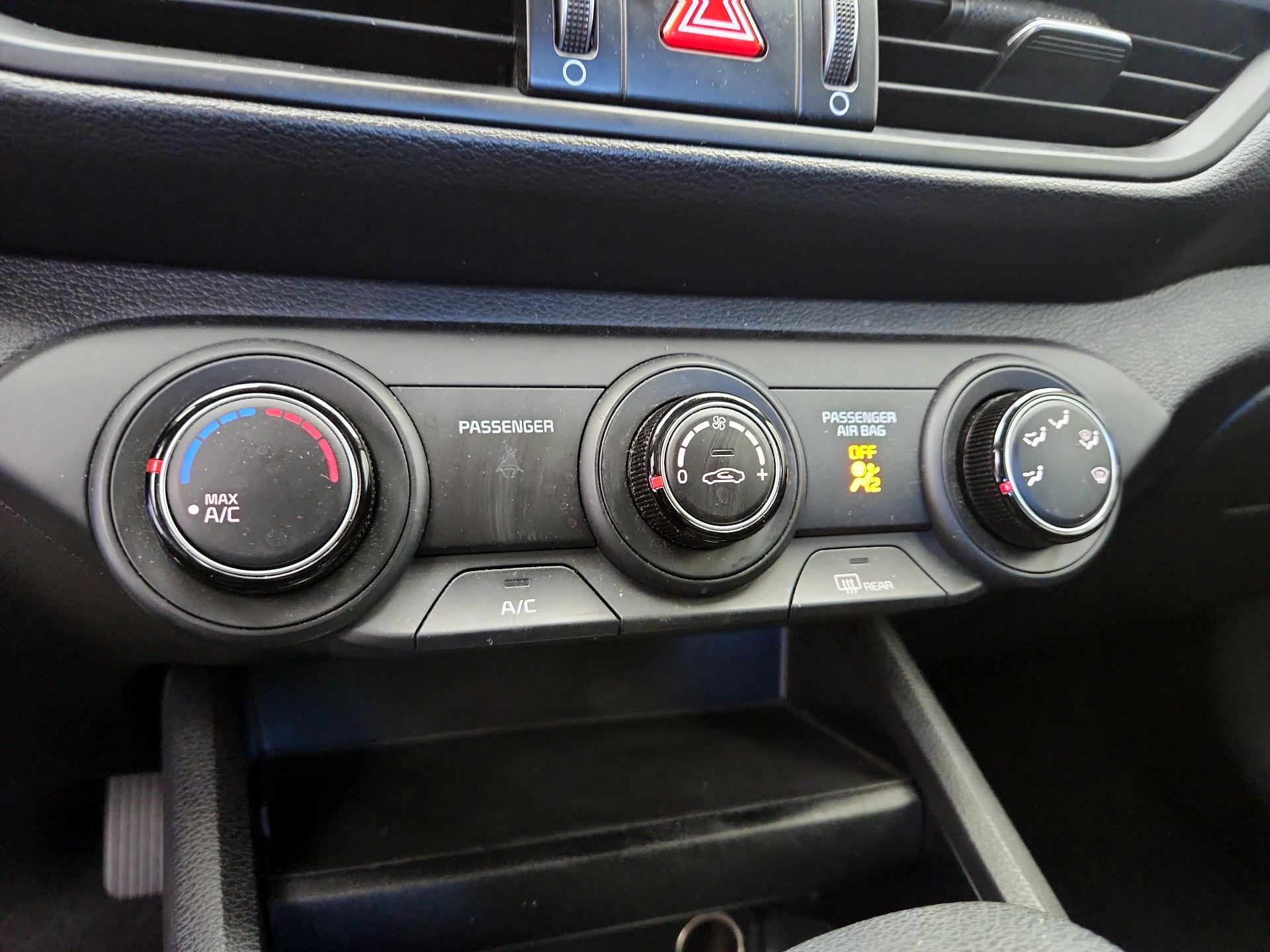 Thumbnail: 2023 Kia Forte - 16