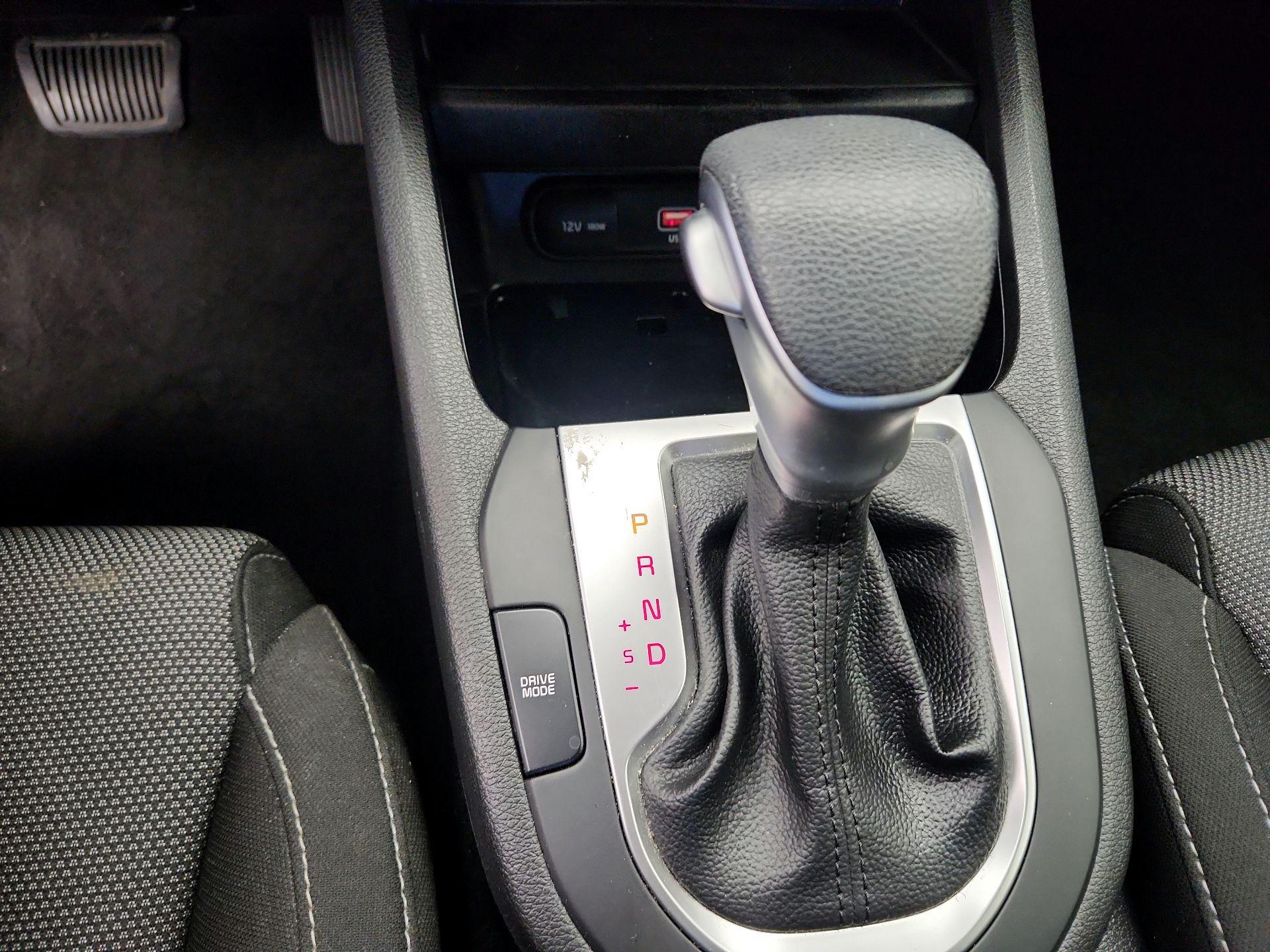 Thumbnail: 2023 Kia Forte - 17