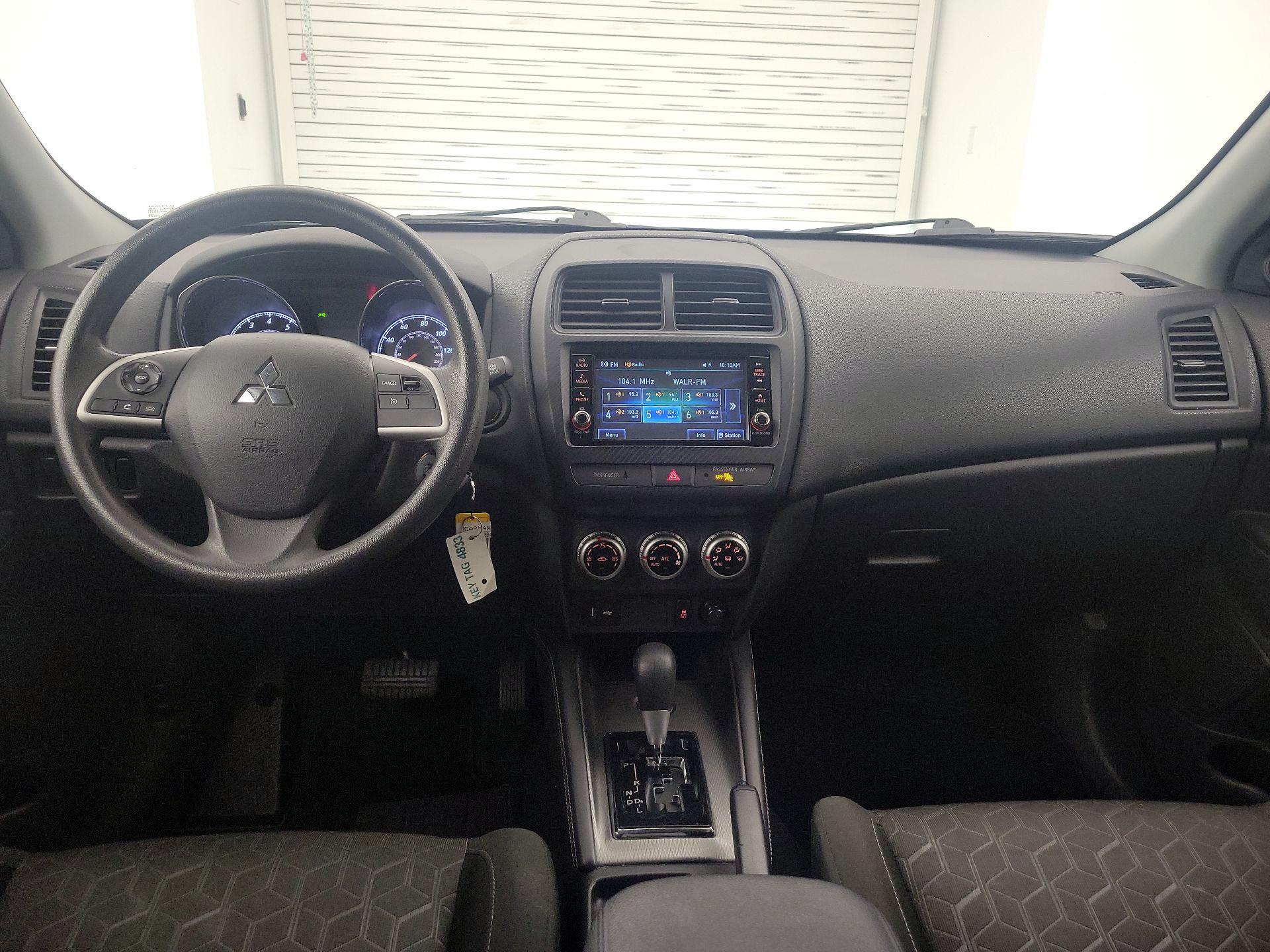 Thumbnail: 2023 Mitsubishi Outlander Sport - 9