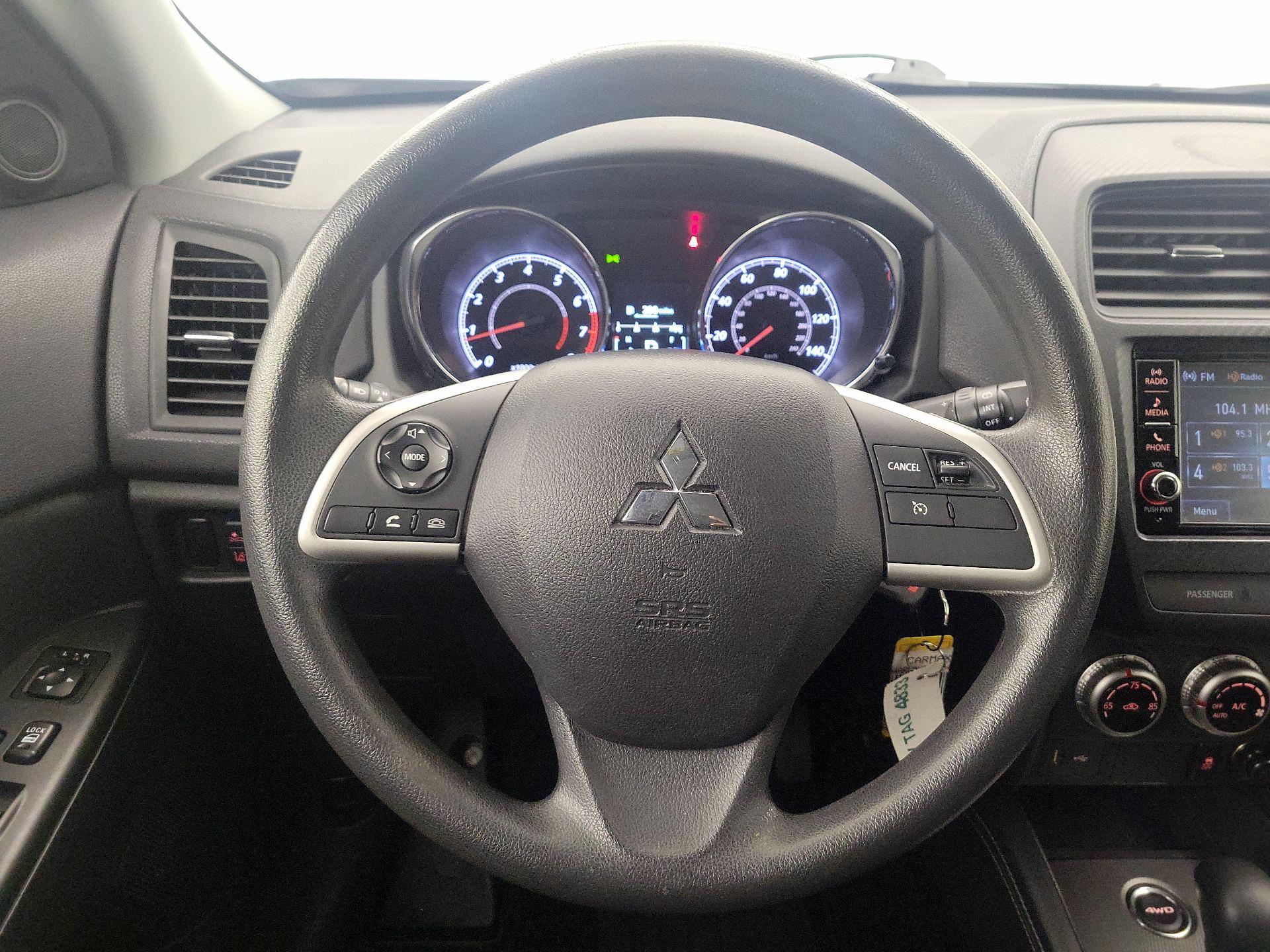 Thumbnail: 2023 Mitsubishi Outlander Sport - 10