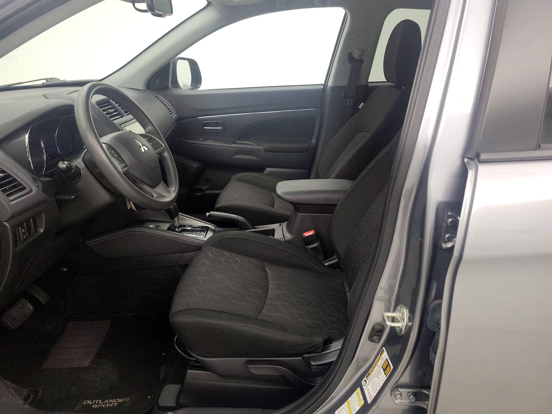 Thumbnail: 2023 Mitsubishi Outlander Sport - 11